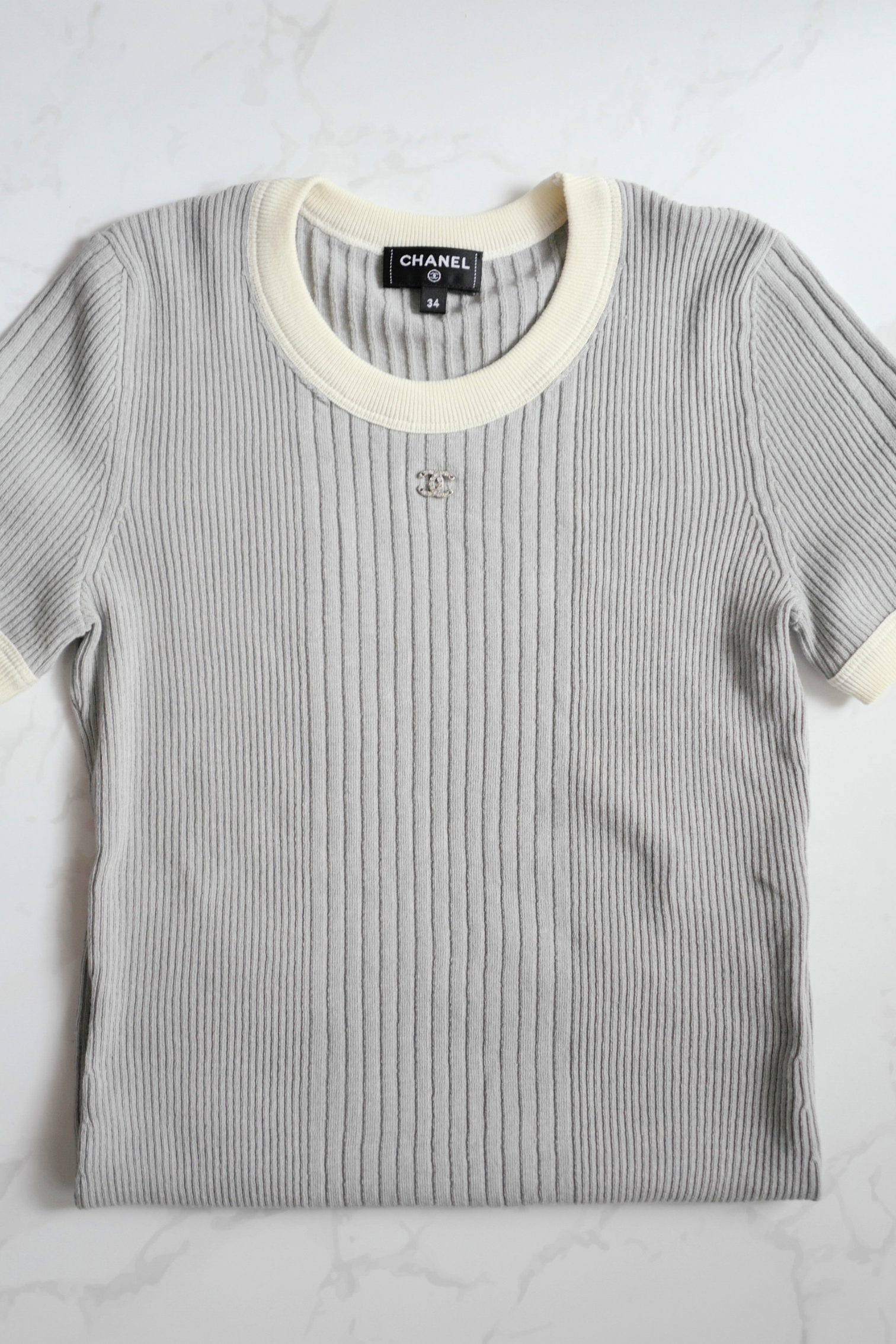 NEW Chanel Coco Beach 2025 Collection T-Shirt Grey size 34