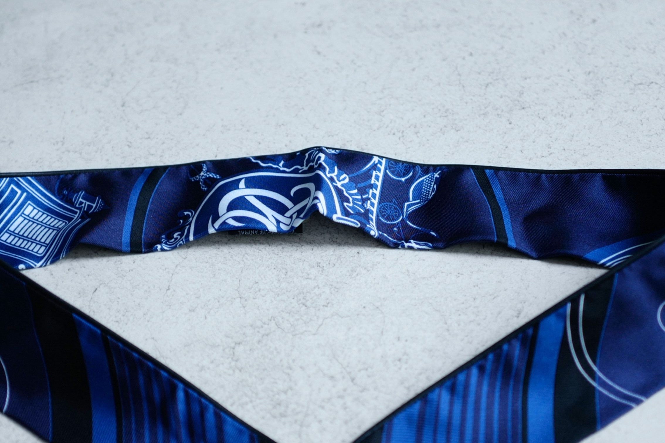 Hermès Ex-Libris Forever Twilly Noir / Marine / Blanc 100% Silk
