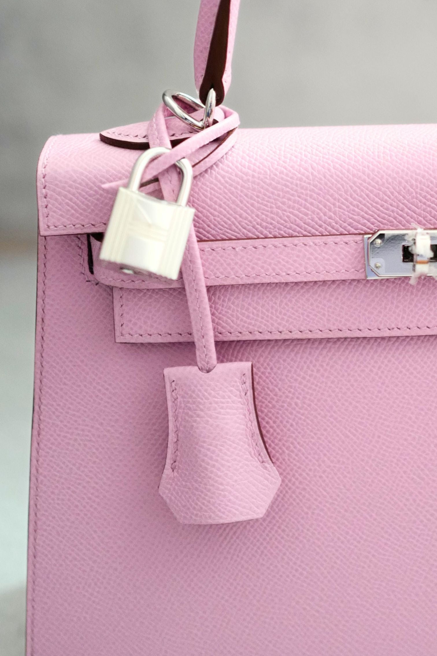 BNIB Hermès Kelly 25 Mauve Sylvestre Epsom Sellier PHW G Stamp 2026