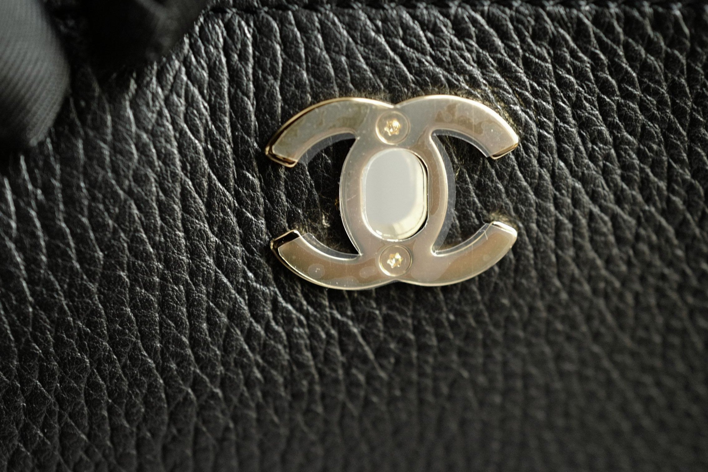 Chanel 26S Shopping Bag 38 "Matthieu Blazy's" Black Grained Calfskin Gold HW
