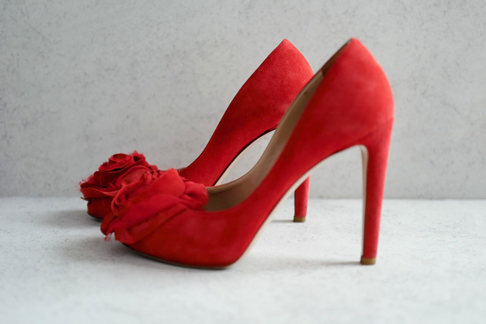 Preloved Valentino Heels Red Rose size 37 in Red