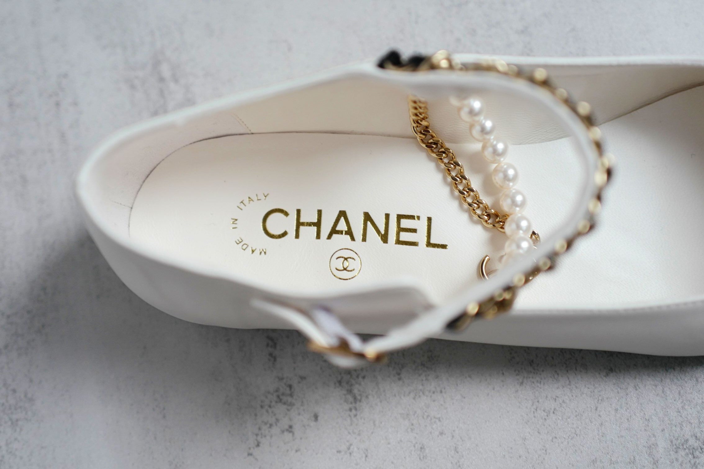 CHANEL Mary Jane Black/White Lambskin Patent Leather Pearl Detail Size 39