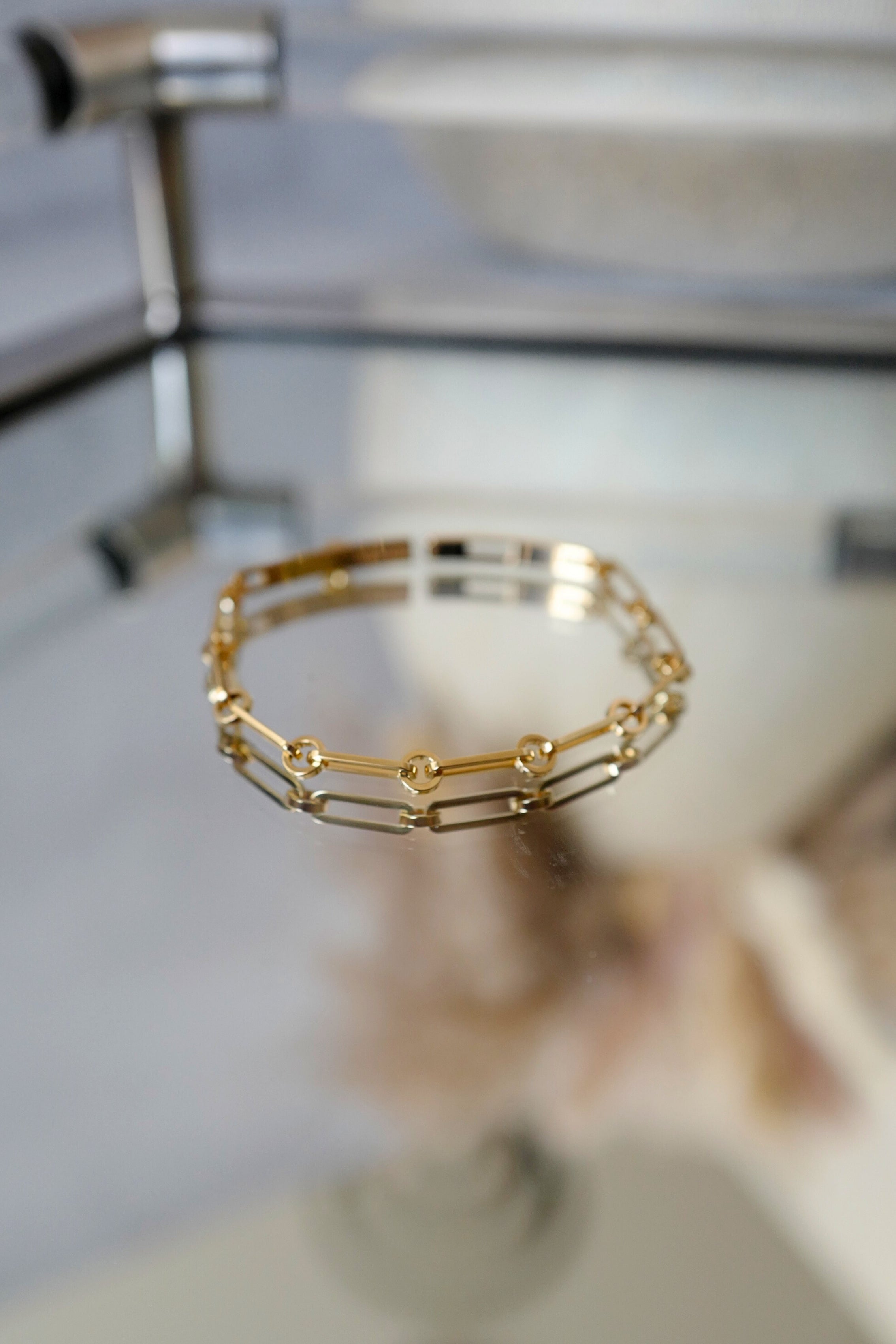 NEW Hermès Kelly Chaine Bracelet Small Model Yellow Gold with Diamonds