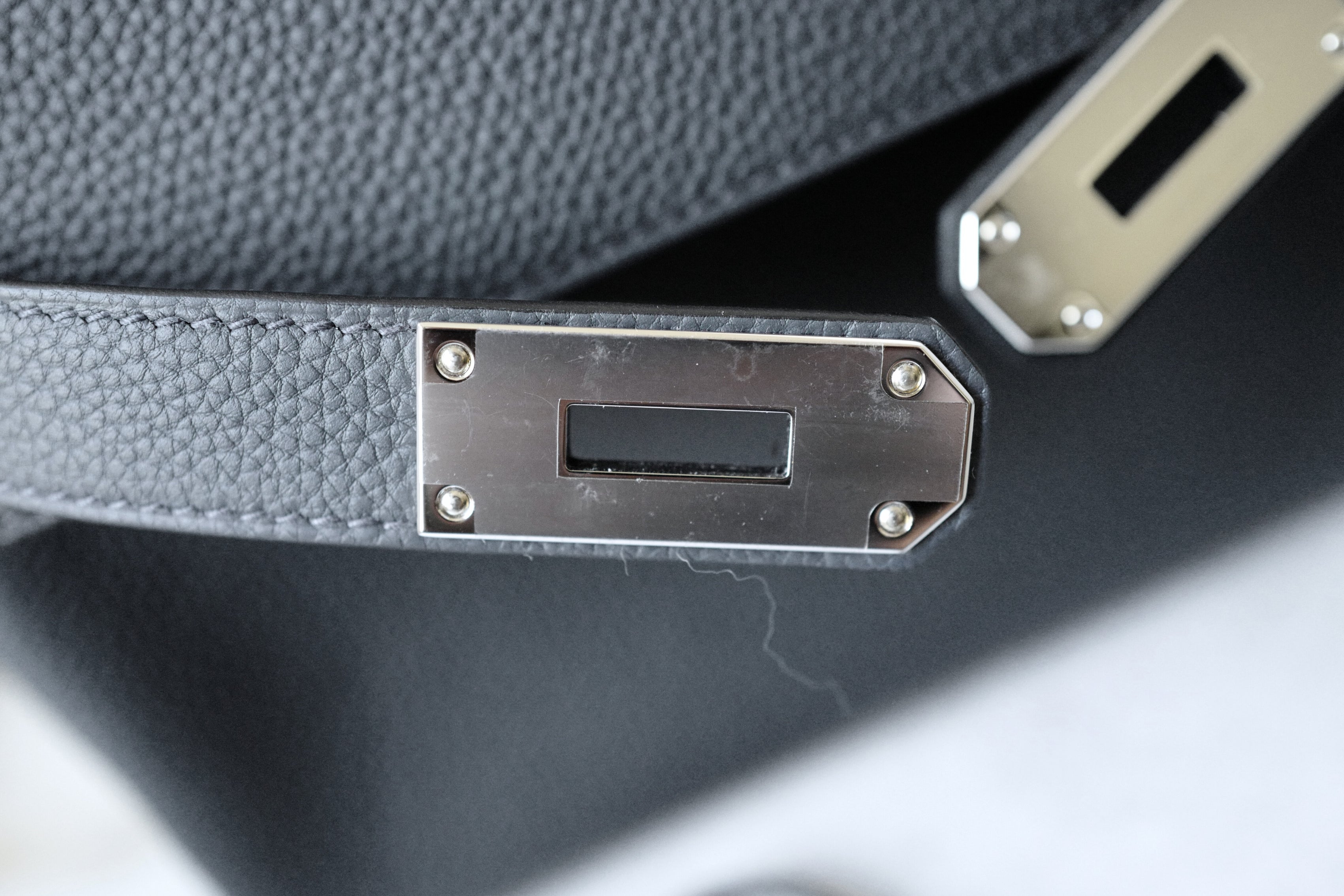 BNIB Hermès Kelly Messenger PM Veau Togo Bag Gris Misty Palladium Hardware
