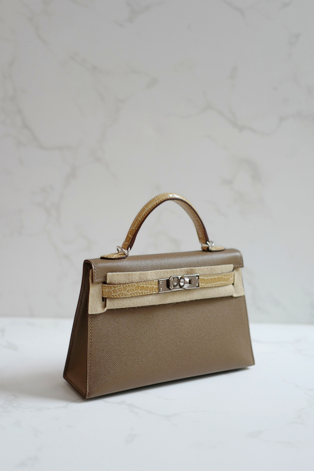BNIB Hermes Mini Kelly touch Madame calfskin pol alli Etoupe beige phw