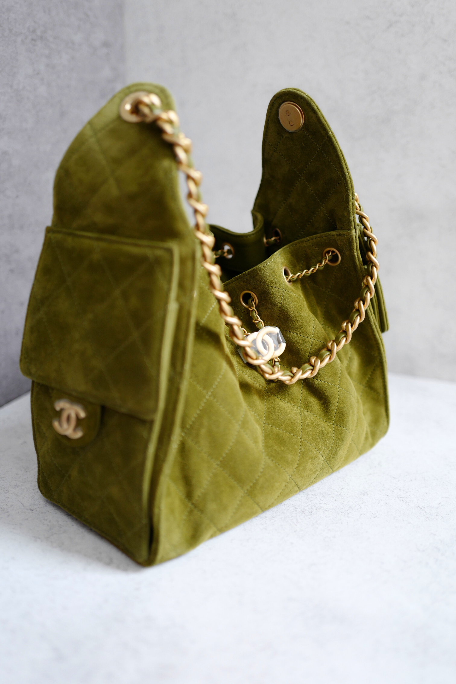 BNIB Chanel 25K Small Hobo Bag Khaki Green Suede with Gold Hardware
