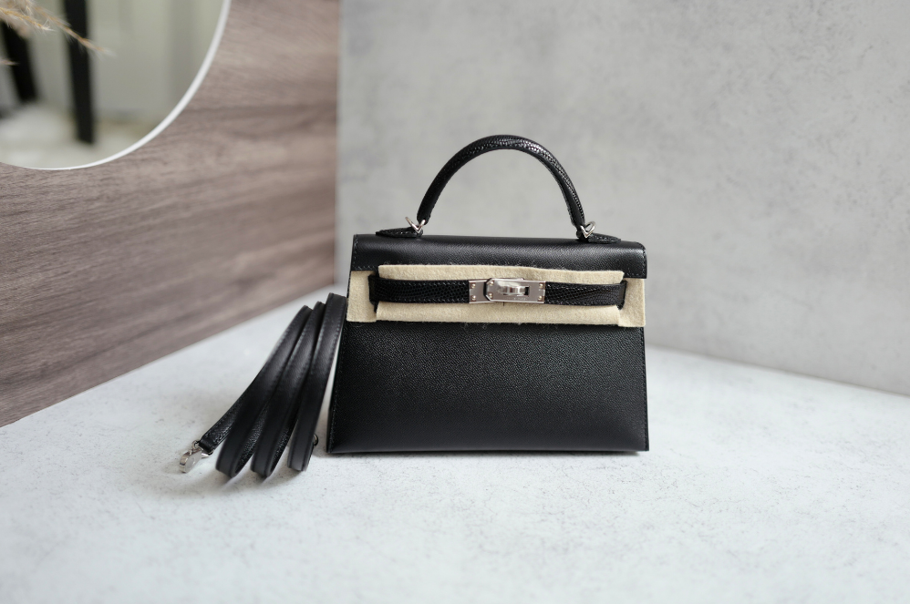 BNIB Hermes Mini Kelly Touch Veau Madame Lizard Black with Palladium HW
