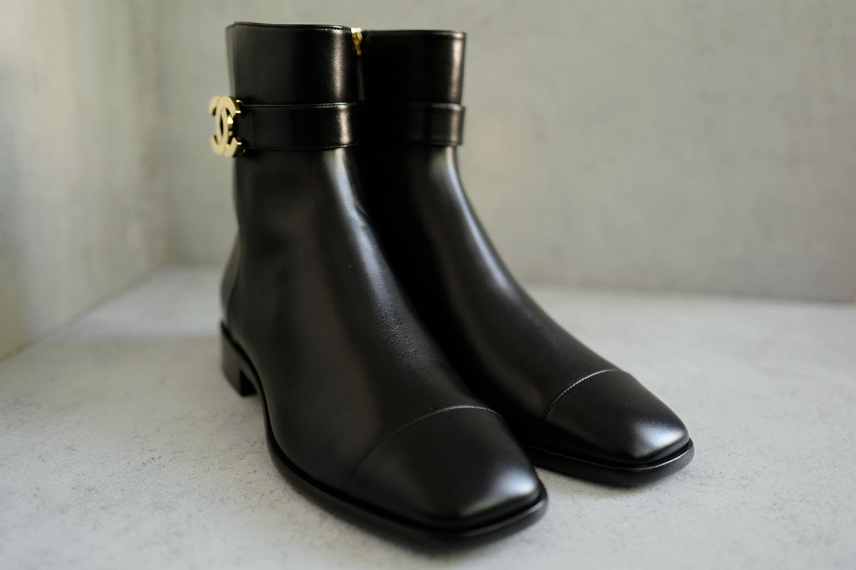 BNIB Chanel 26K Short Boots Black Calfskin Leather Size 38