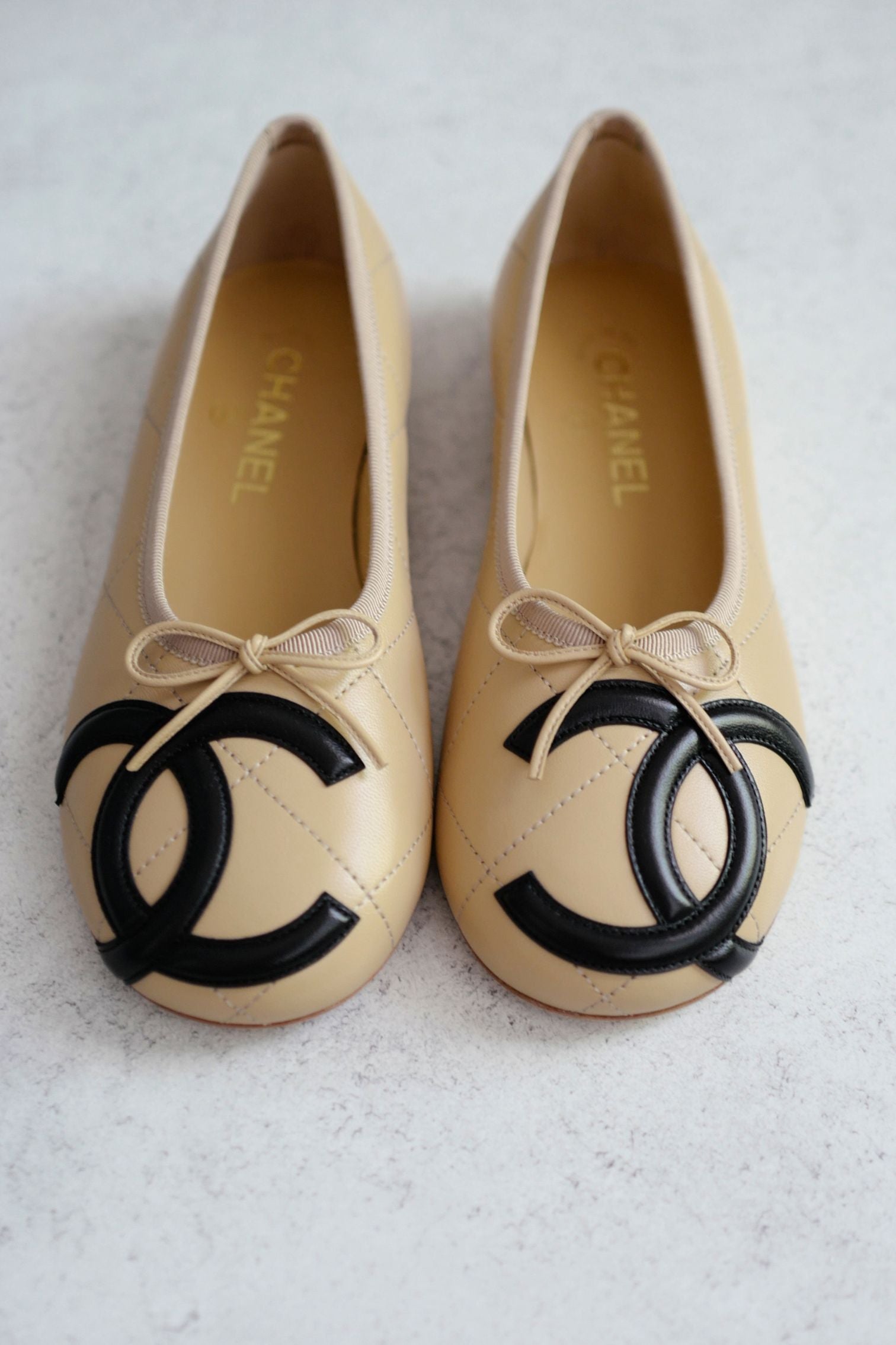 Chanel 26M Coco Beach Ballet Flats Beige Lambskin Size 37