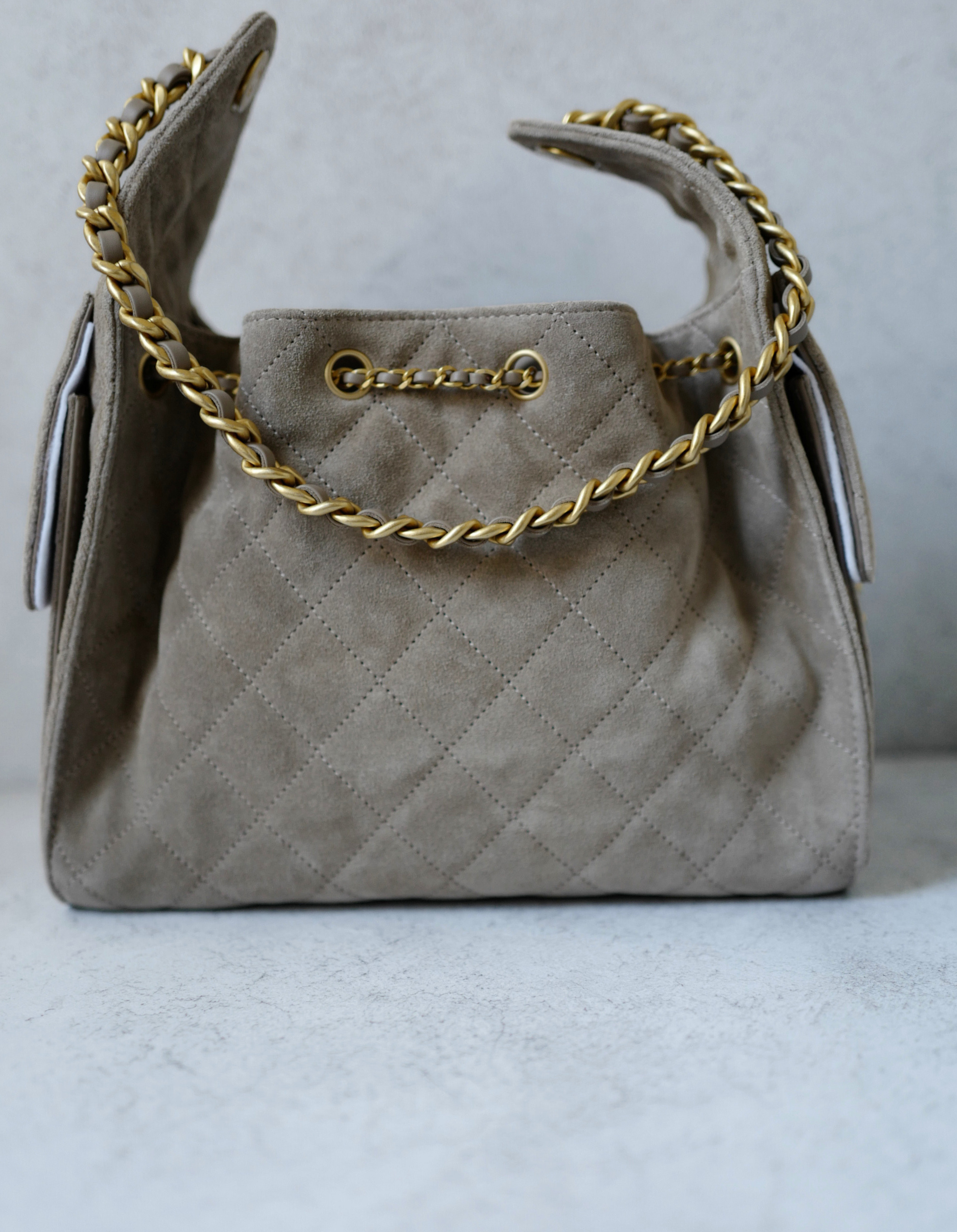 BNIB Chanel 25K Small Hobo Bag grey Suede with Gold Hardware