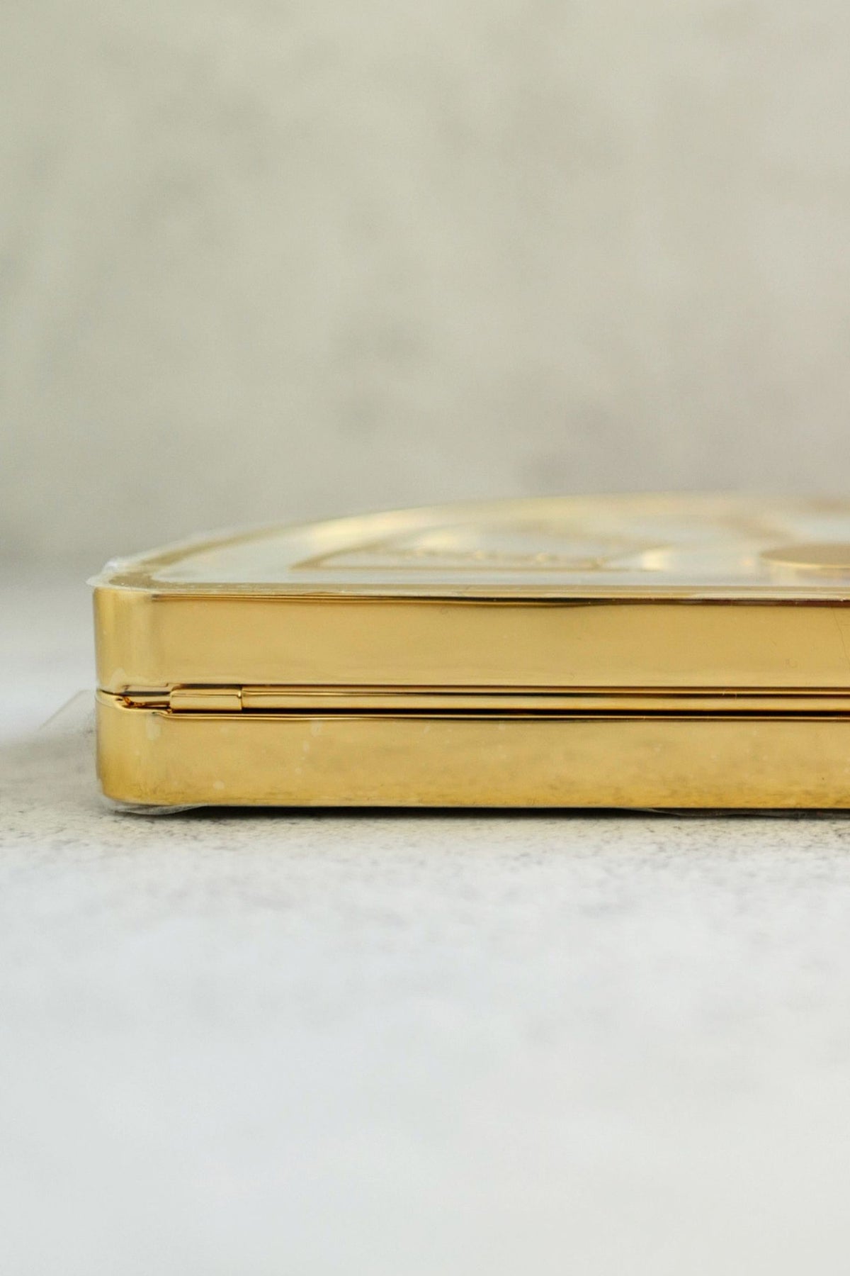 NEW Chanel 26A Metiers d’art Elevator Minaudiere Clutch Golden Silver Gold Hardware