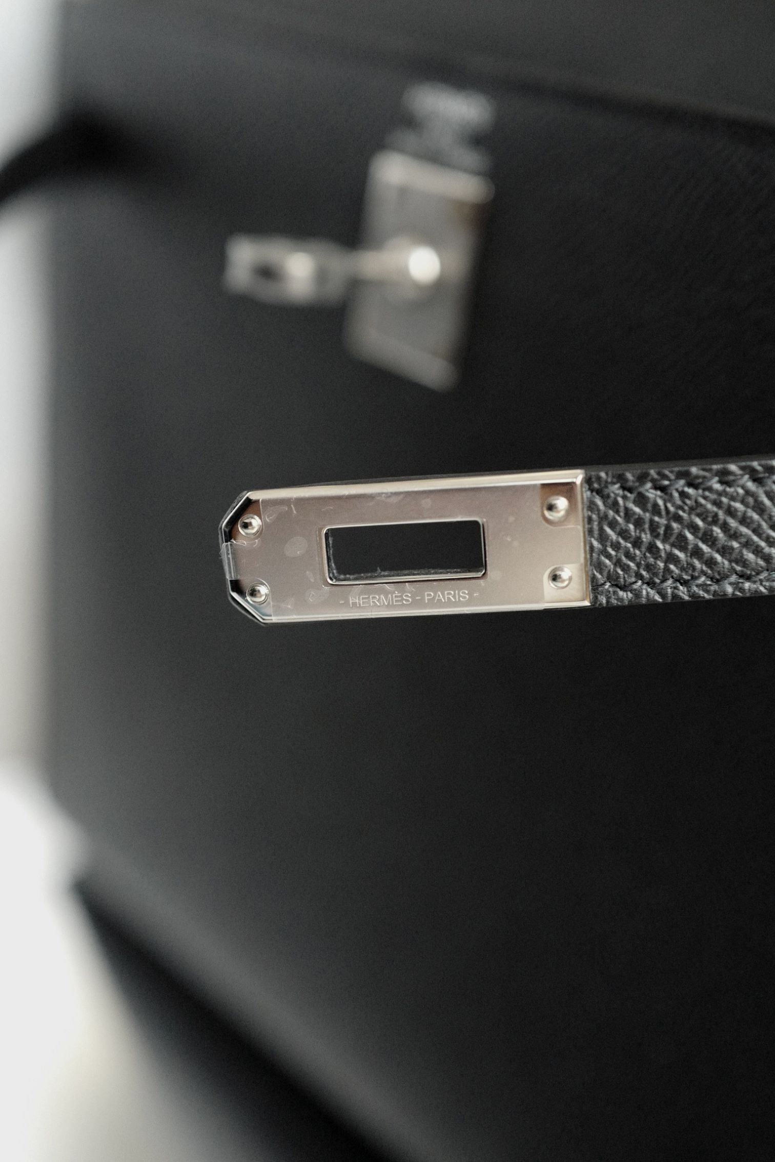 Hermès Kelly 25 Black Epsom Sellier Palladium Hardware K Stamp 2026