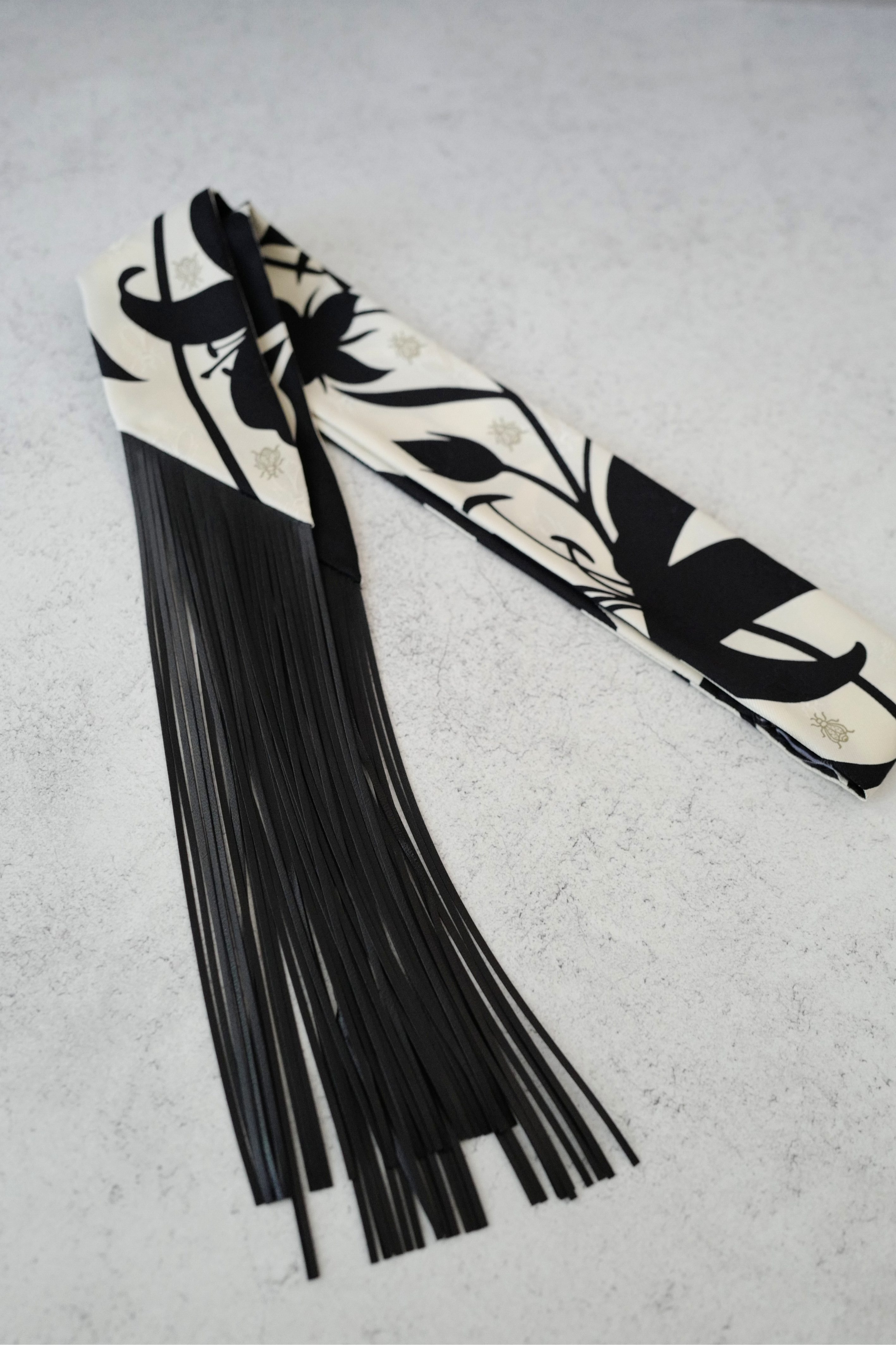 NEW Hermès Twilly Scarf Bouquet Final Leather Fringe Crème/Noir