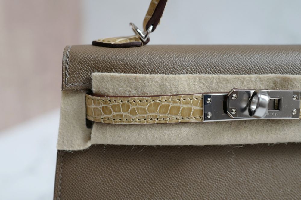 BNIB Hermes Mini Kelly touch Madame calfskin pol alli Etoupe beige phw