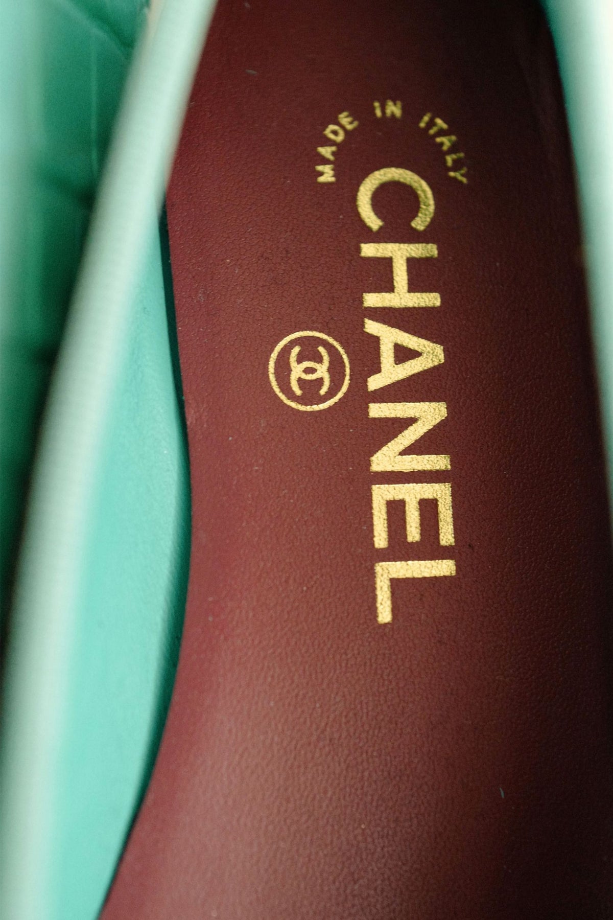 NEW Chanel 26K Ballet Flats Crocodile Embossed Calfskin Turquoise Blue Size 37C
