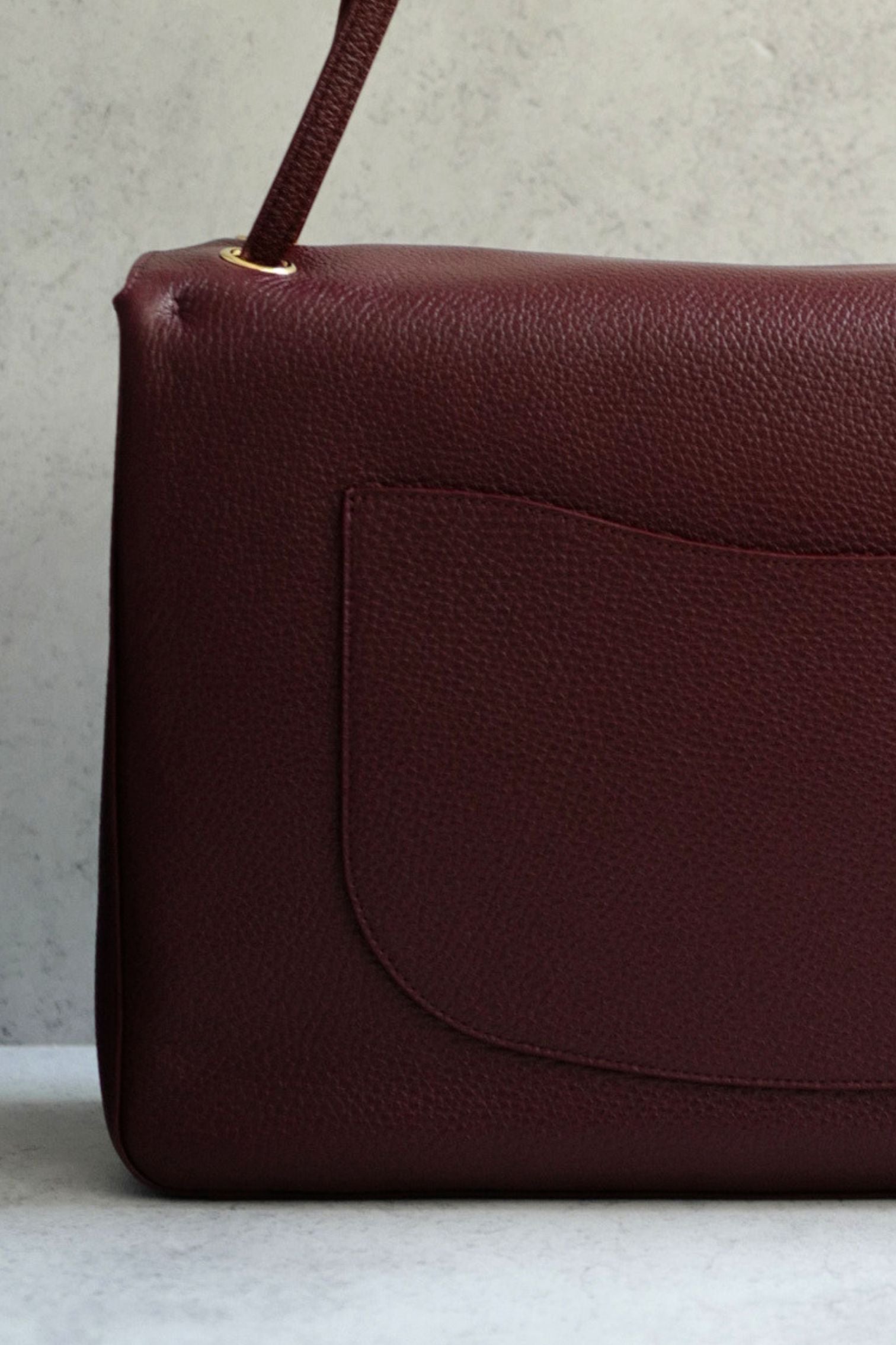 Chanel 26S Matthieu Blazy's Maxi 38 Flapbag Burgundy Grained Calfskin Gold HW