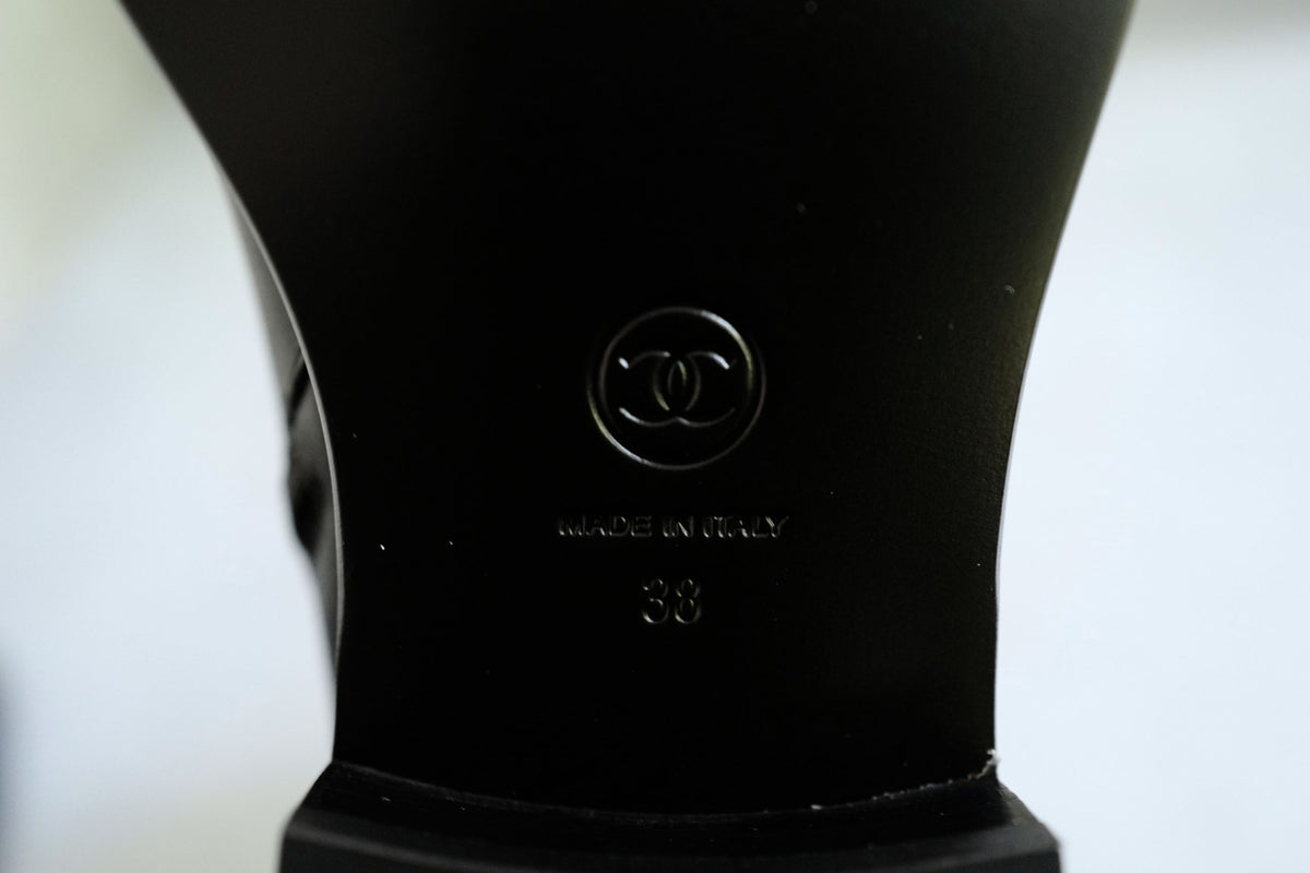 BNIB Chanel 26K Short Boots Black Calfskin Leather Size 38