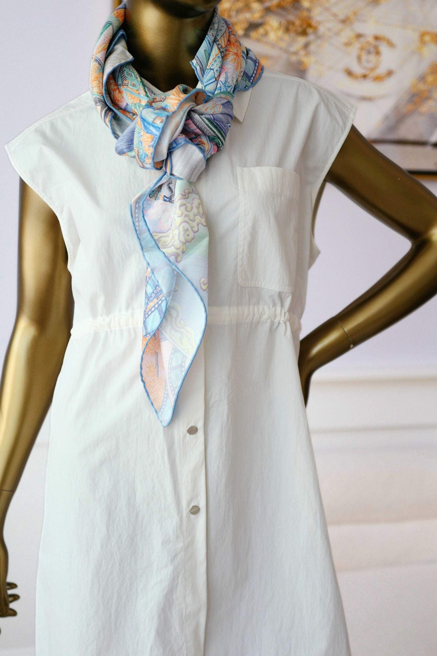 Hermès City of Light Scarf Bleu Jean/Rose/ Vert Véronèse 100% Silk 90