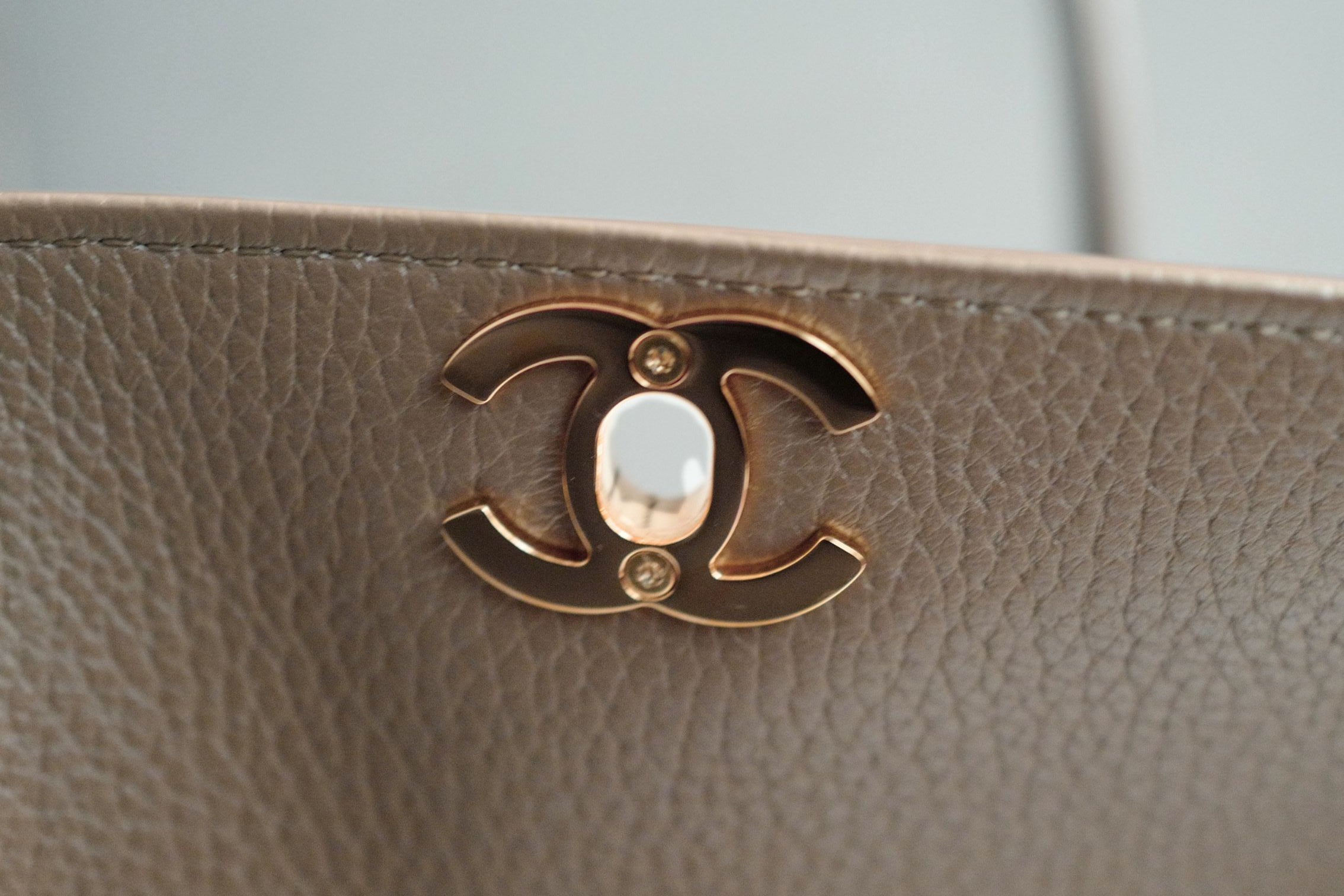 Chanel 26S Small Shopping Bag Matthieu Blazy Baguette Dark Khaki Calfskin GHW