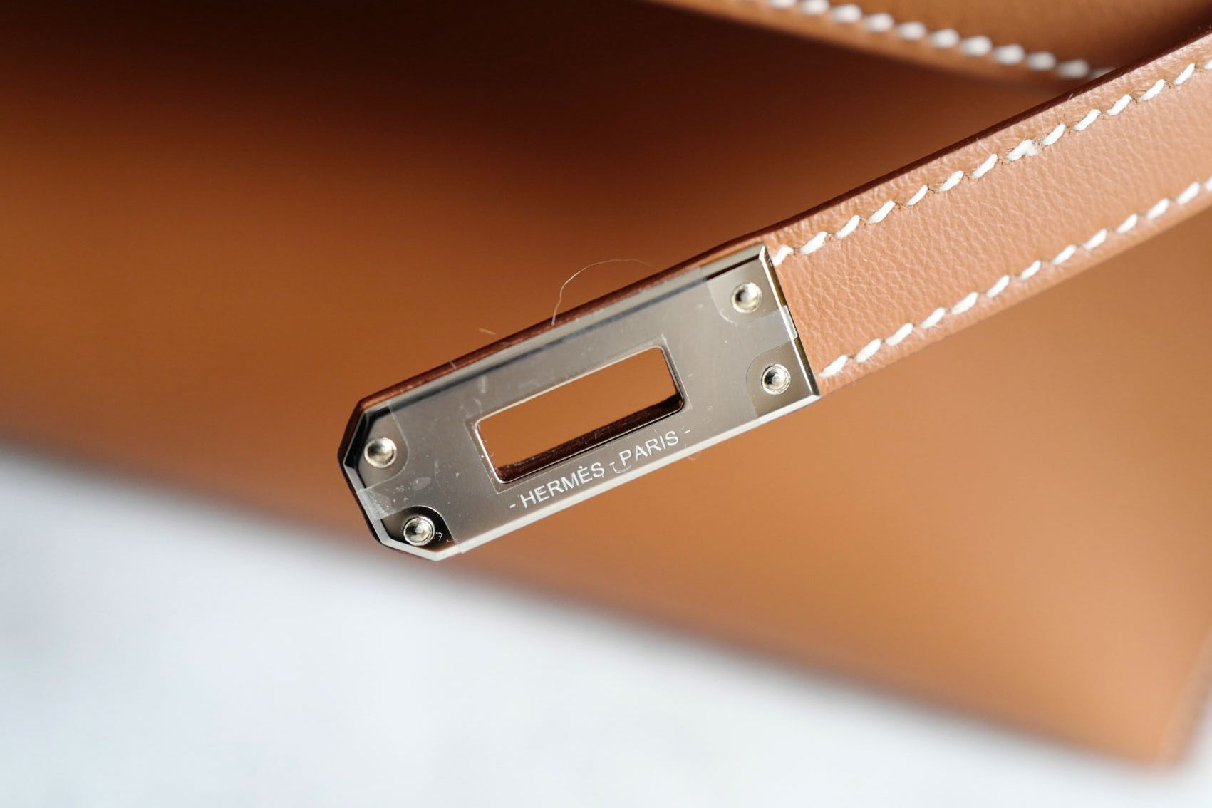 Hermès Kelly Pochette Gold Swift Leather Palladium Hardware K Stamp