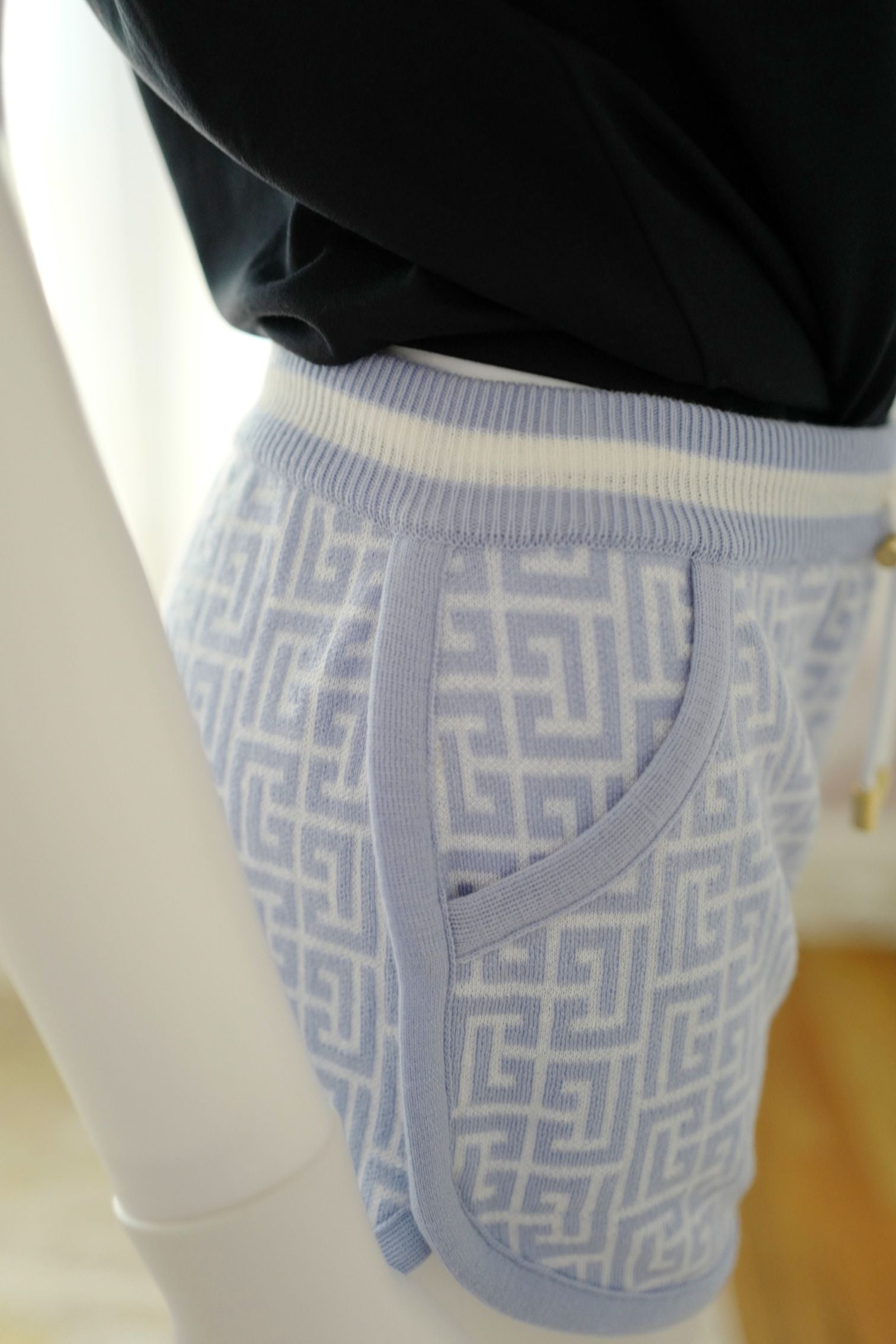 Balmain Monogram Jacquard Wool Blend Tennis Shorts size 36 NEW