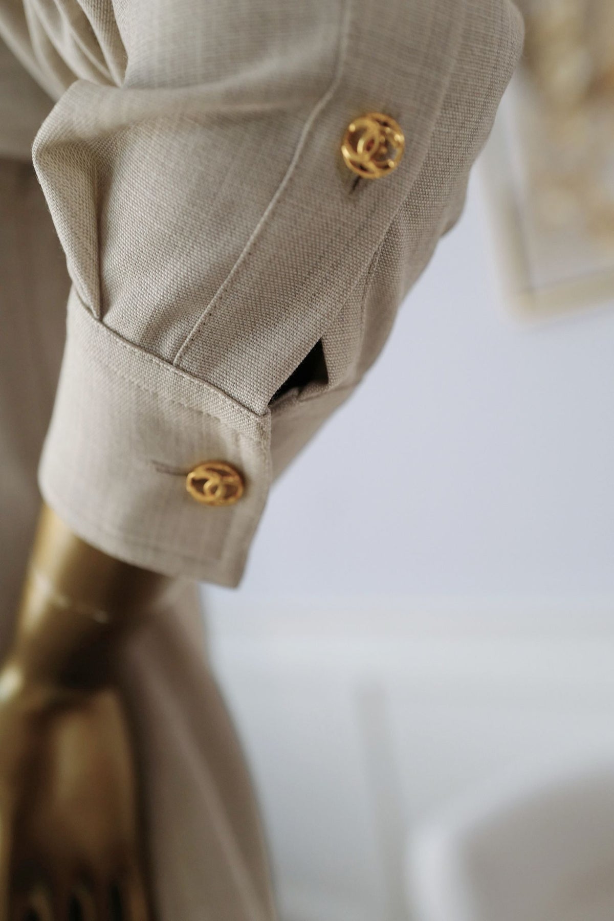 NEW Chanel 26K Women Shirt Wool Tailored Mushroom Beige Size 36