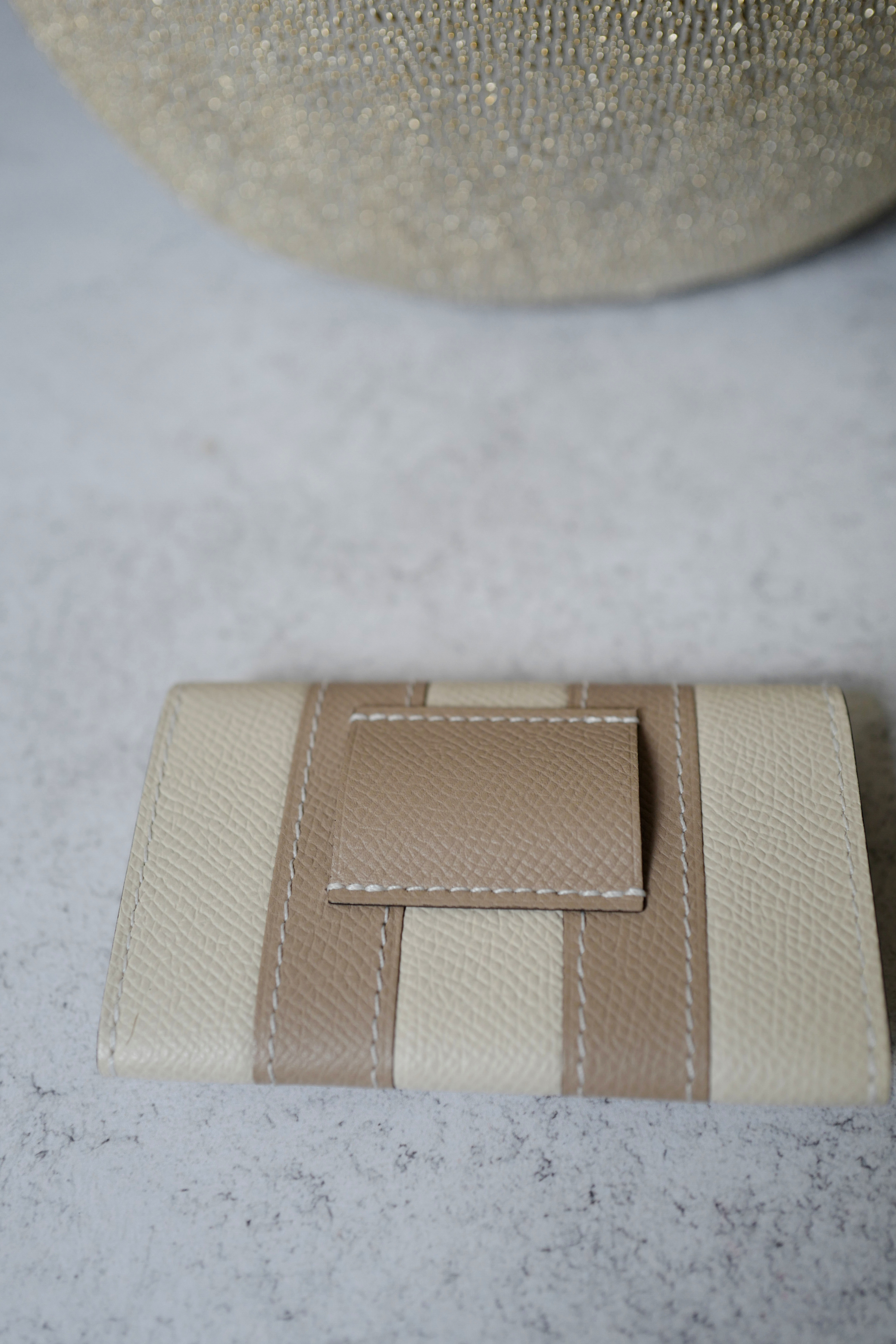 NEW Hermès Kelly Pocket 18 Bayadère Belt Trench/Craie Gold Hardware
