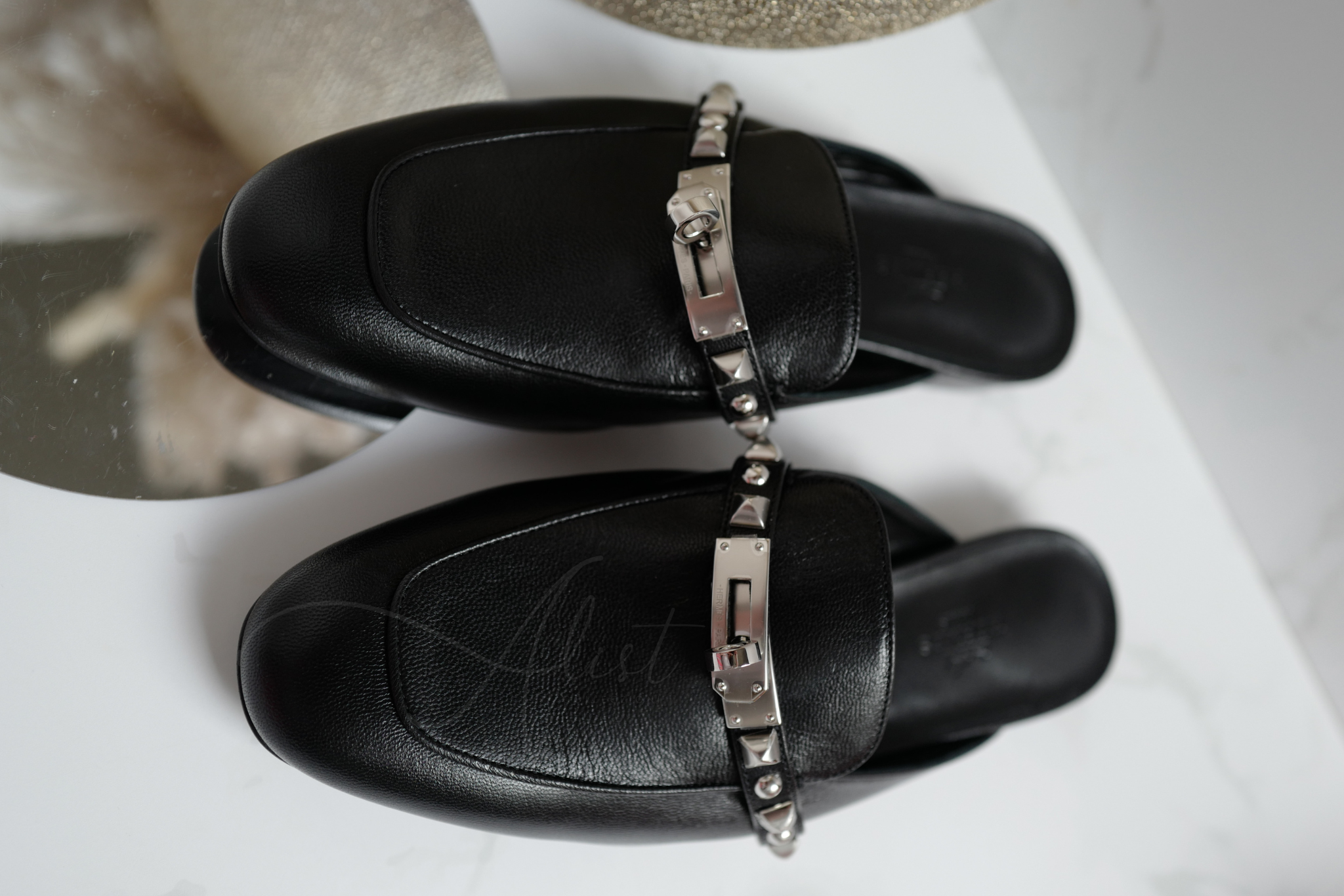 BNIB Hermes Mule Femme OZ Chevre/ Clous Noir 38