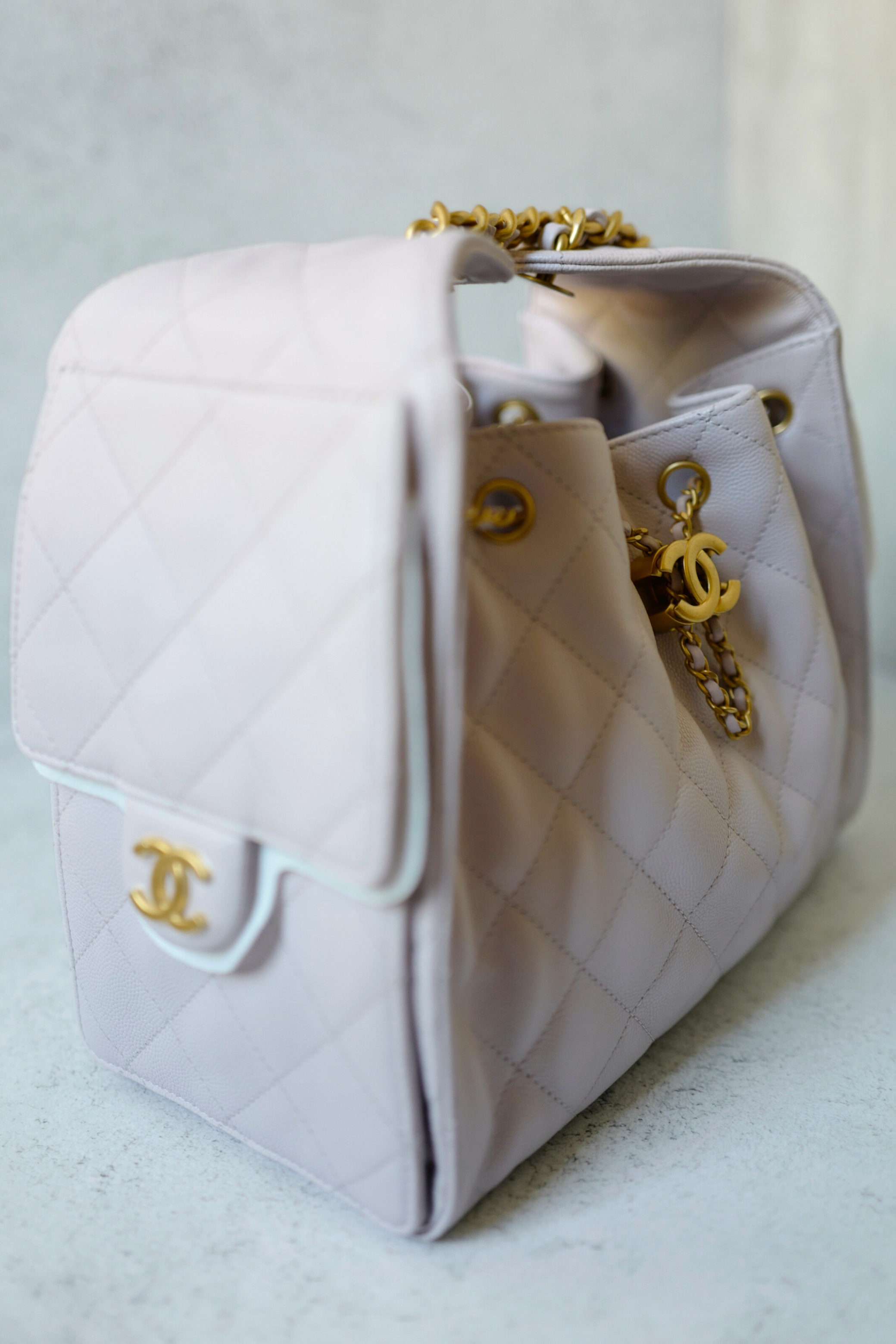 BNIB Chanel 25K Small Hobo Bag Light Pink Grained Calfskin with Gold Hardware