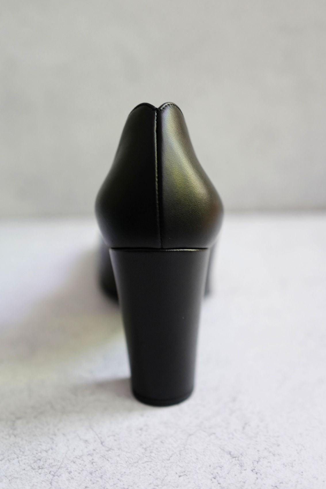 Chanel 26S Pumps Matthieu Blazy's Black/Green Lambskin Patent Calfskin Size 38c