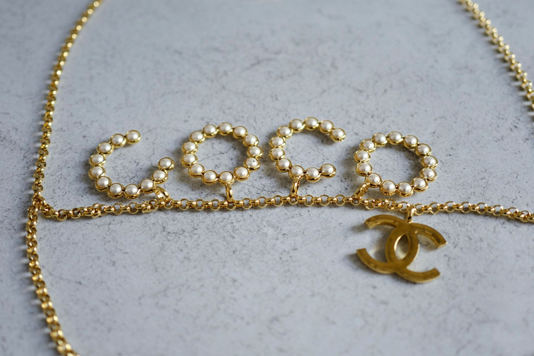 BNIB Chanel 24S Chain Belt with COCO & No 5 Pendant in Gold & Pearly White 85