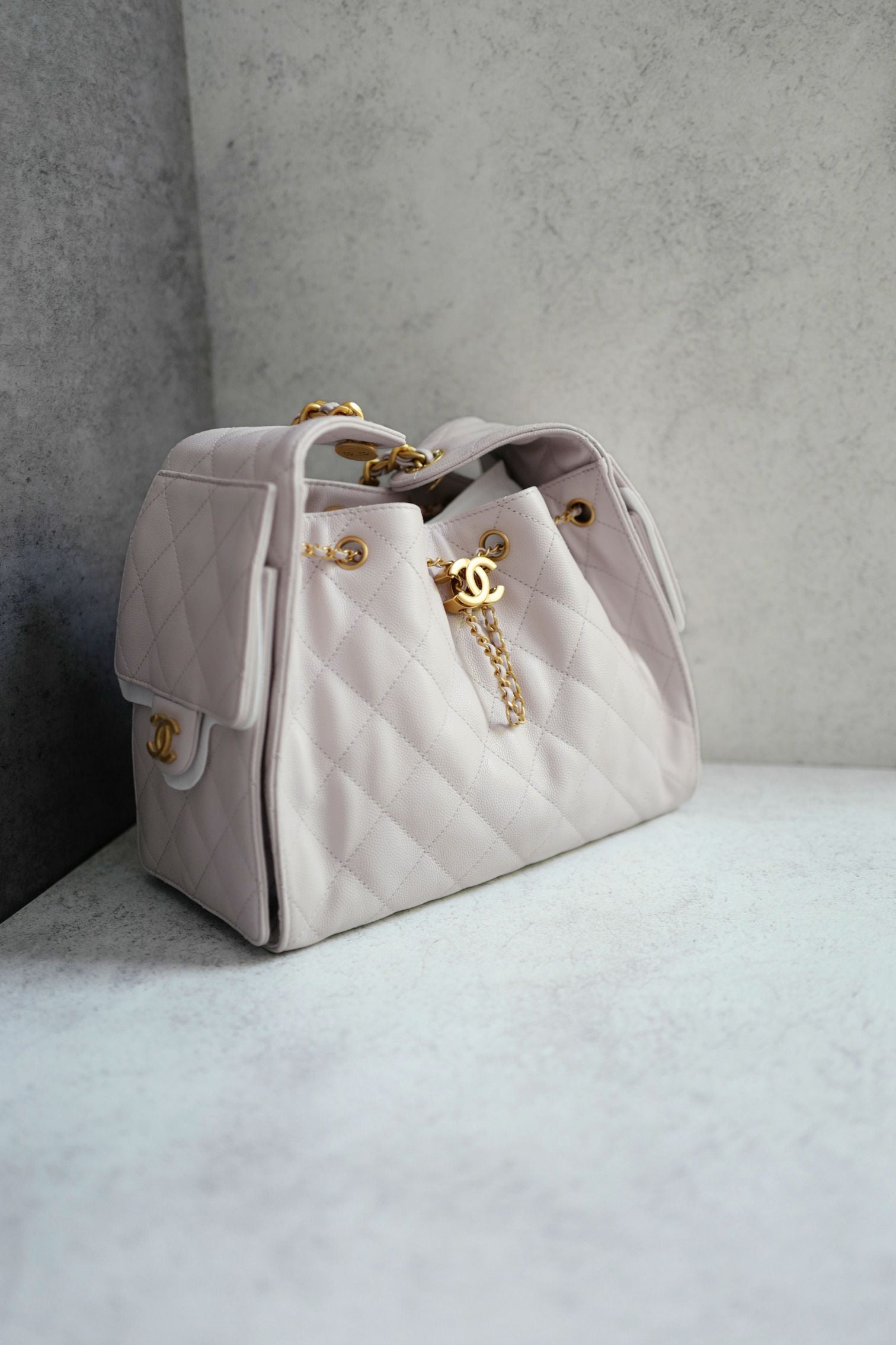 BNIB Chanel 25K Small Hobo Bag Lilac Grained Calfskin with Gold Hardware