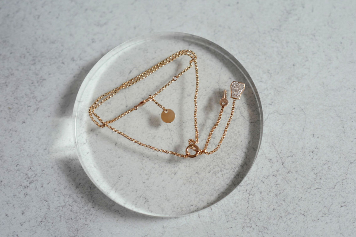 New Hermes Kelly Clochette Necklace pm dia 18k Rose Gold With Diamonds $11K