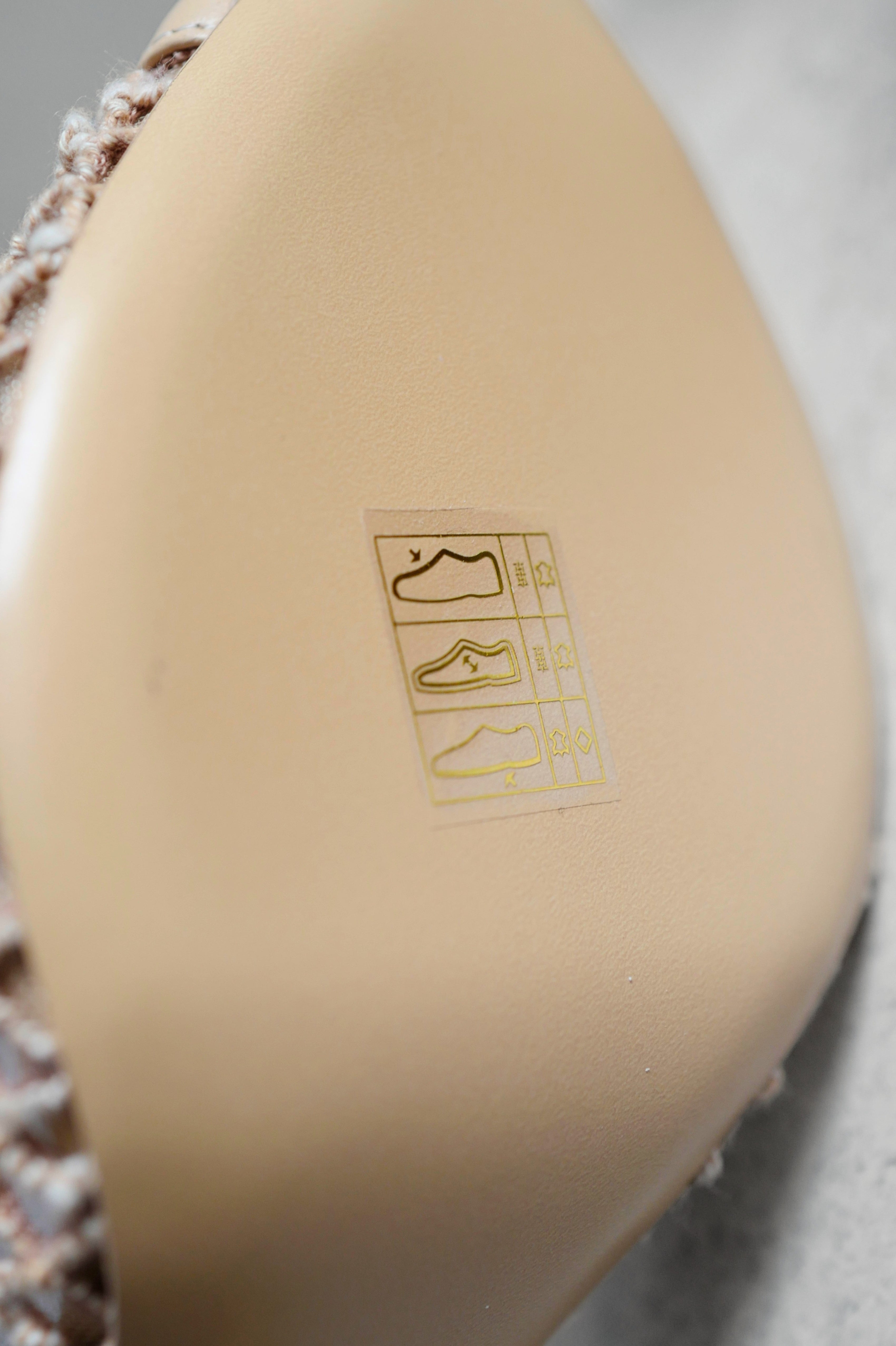 Chanel 26M Coco Beach Mules Light Beige Mixed Fibers/Cotton/Lambskin Size 37.5