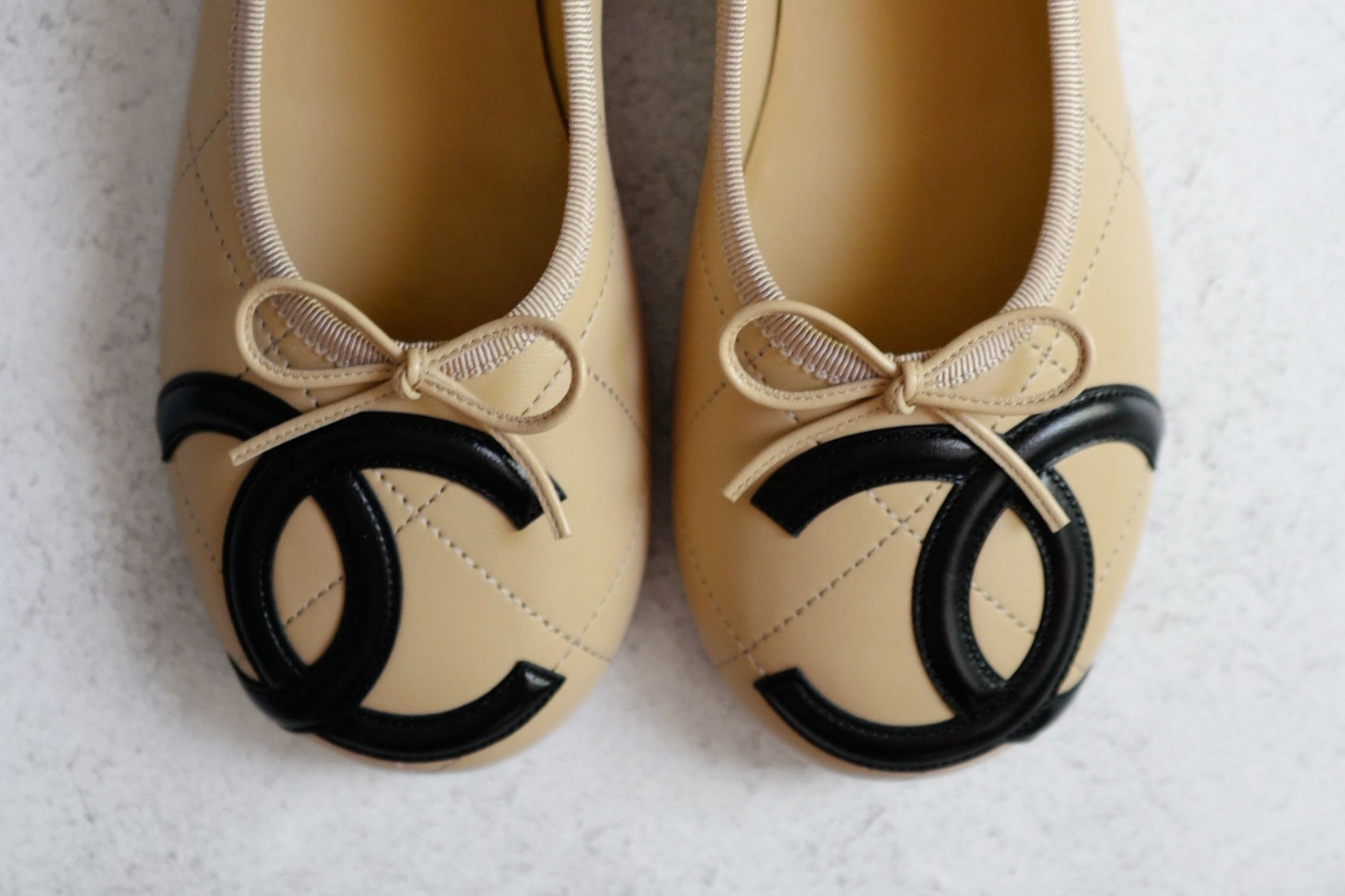 Chanel 26M Coco Beach Ballet Flats Beige Lambskin Size 37.5