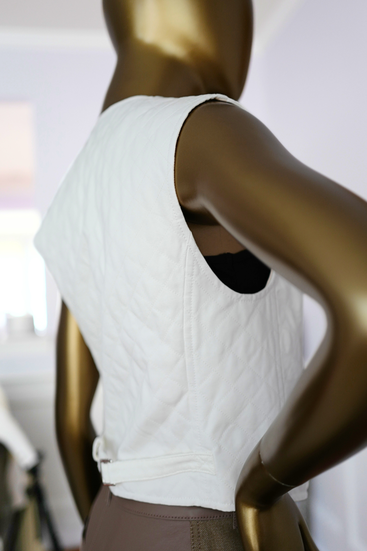 New Hermès Quilted Sleeveless Waistcoat Vest Blanc Naturel White Size 34
