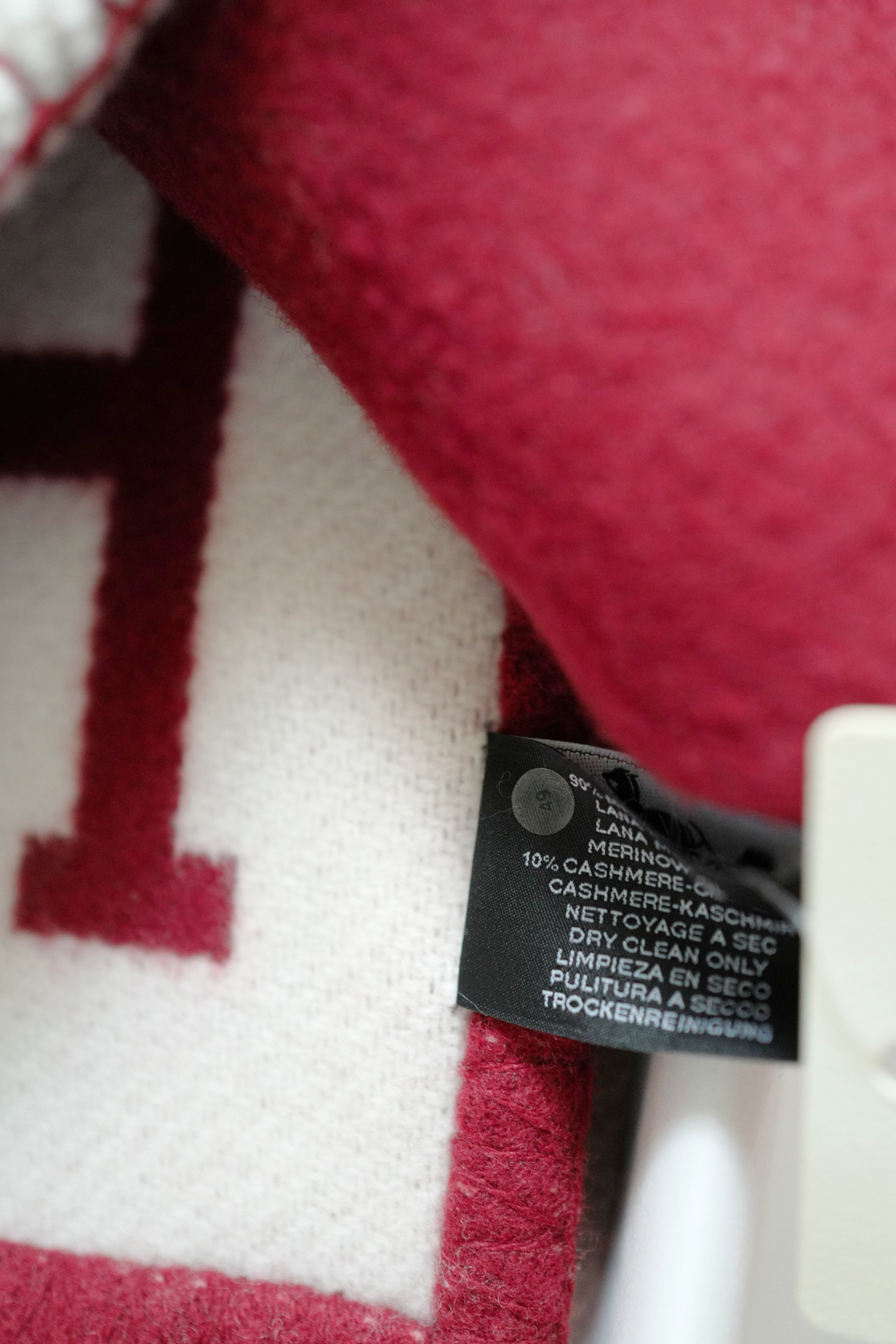 NEW HERMÈS Avalon III Throw Blanket Ecru / Rouge H Wool Cashmere