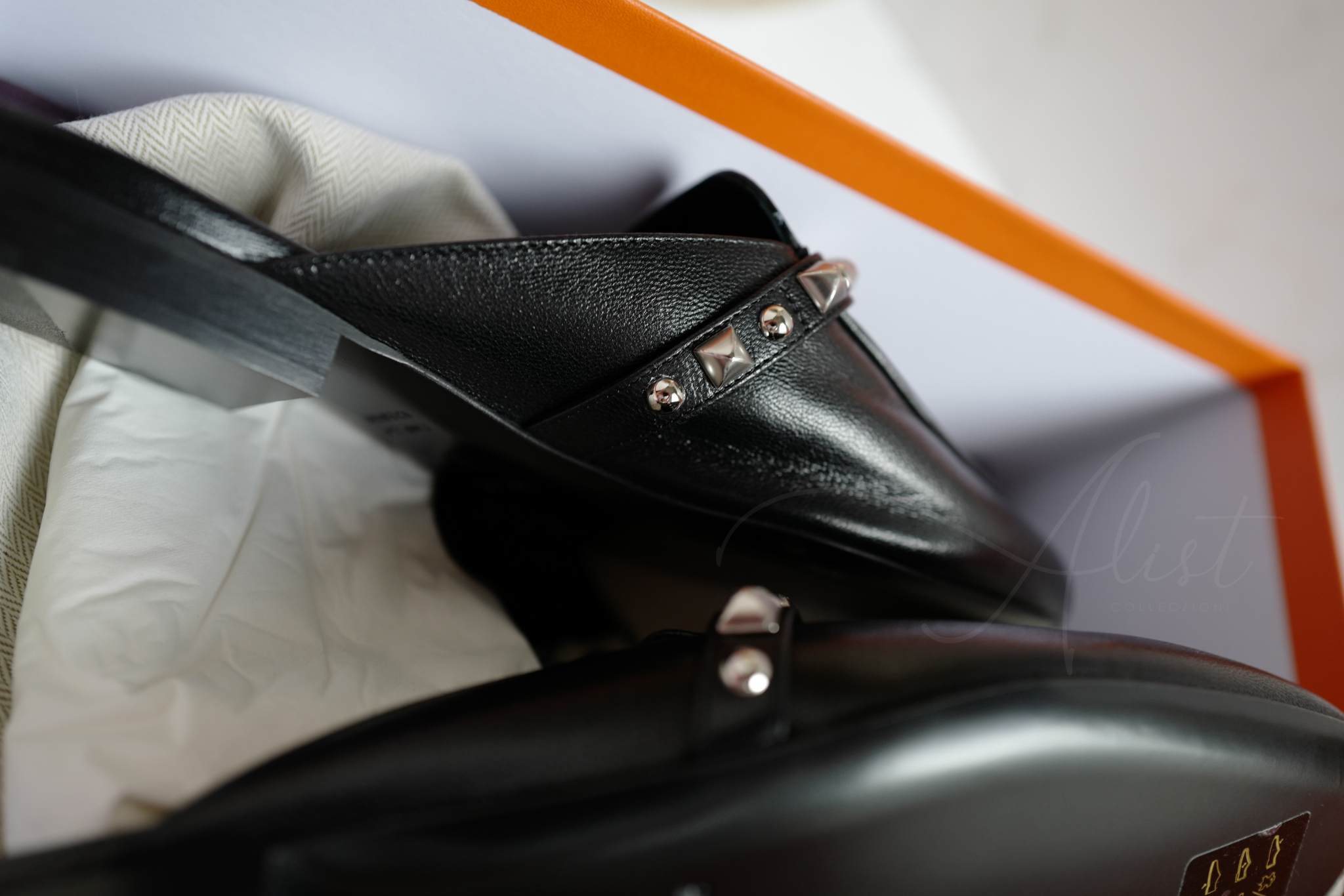 BNIB Hermes Mule Femme OZ Chevre/ Clous Noir 38