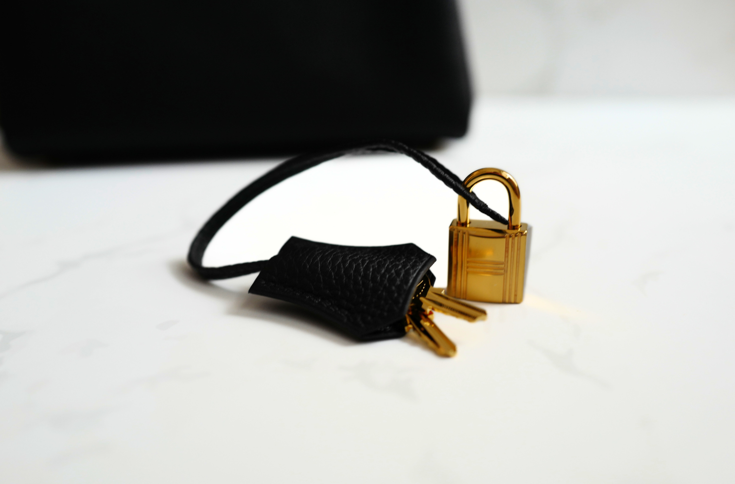 BNIB Hermes Kelly 25 Black Togo Retourne Gold HW W 2024 Complete With Receipt