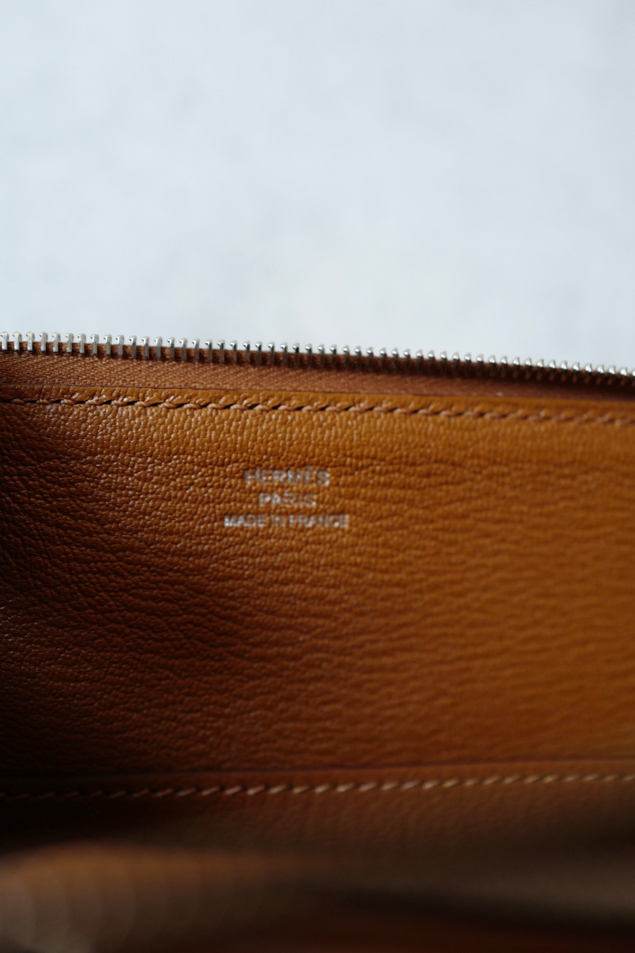 BNIB Hermès H Swift Canvas Cargo Travel Pouch in Ecru-Gold with Palladium HW
