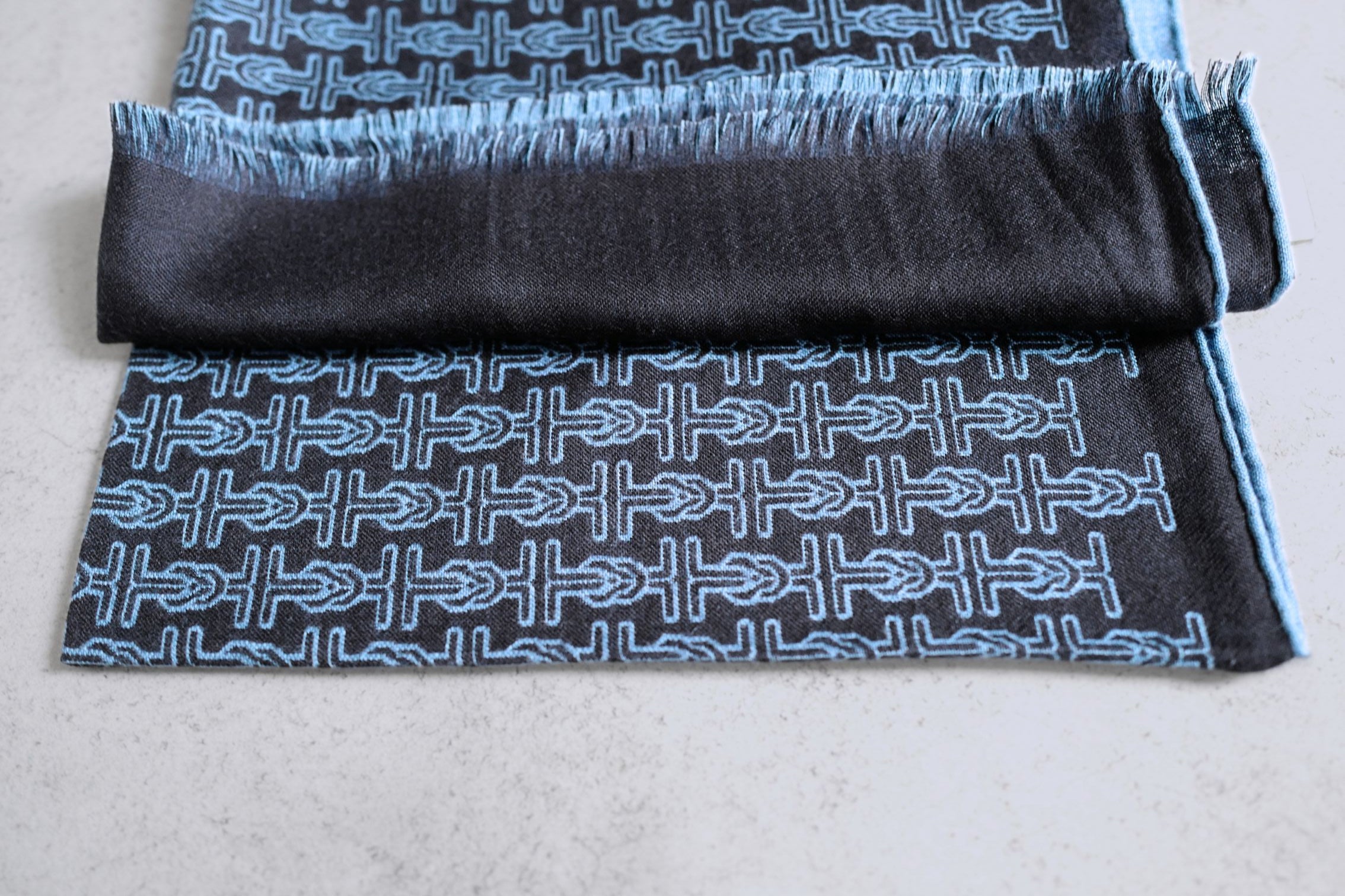 Hermès H Marin Reversible Scarf Cashmere Silk Marine / Bleu Océan