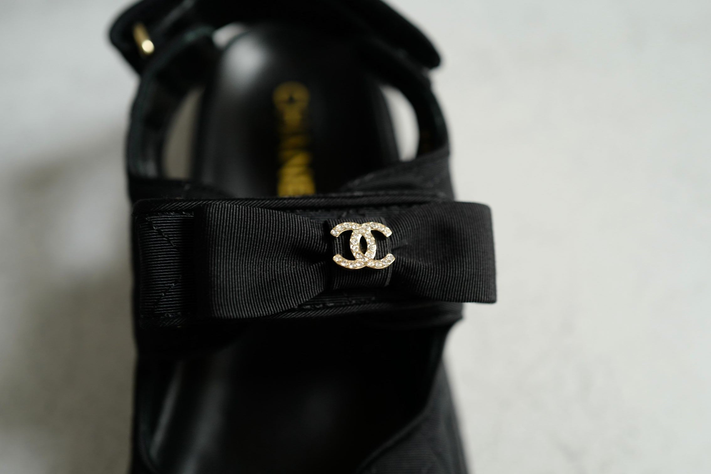 BNIB Chanel Dad Sandal CC Crystals In Black With Bows Size 38 - Limited