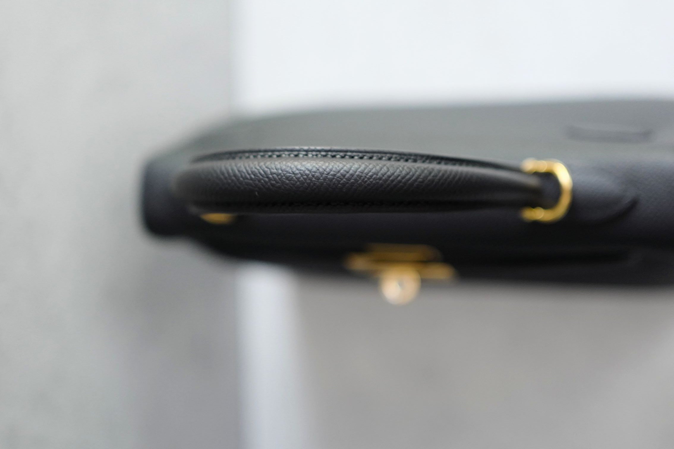 Hermès Kelly 25 Black Epsom Sellier Gold Hardware G Stamp 2026