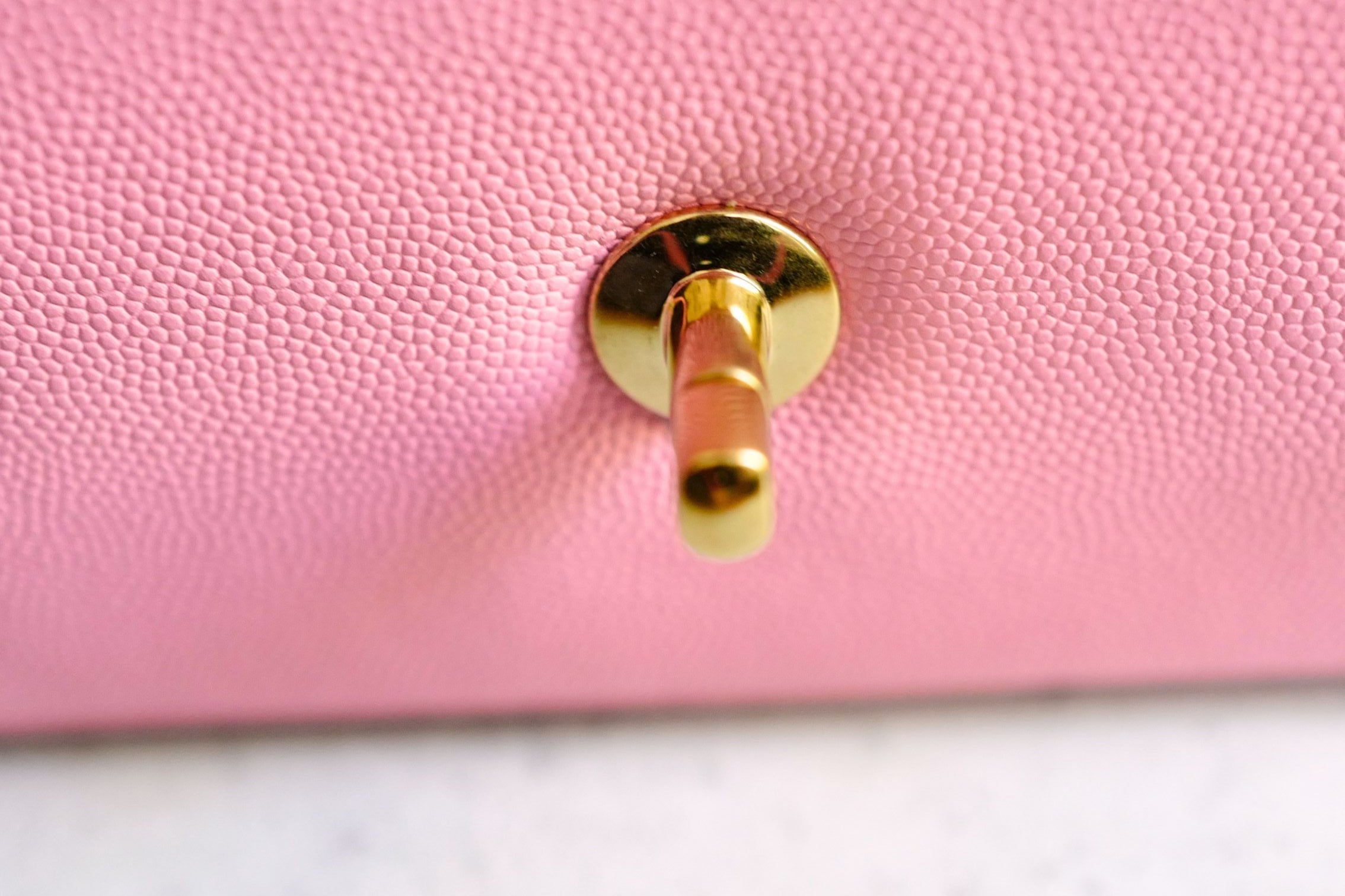 NEW Chanel 26S Preppy Coco 22 Small Pink Grained Shiny Calfskin Gold Hardware