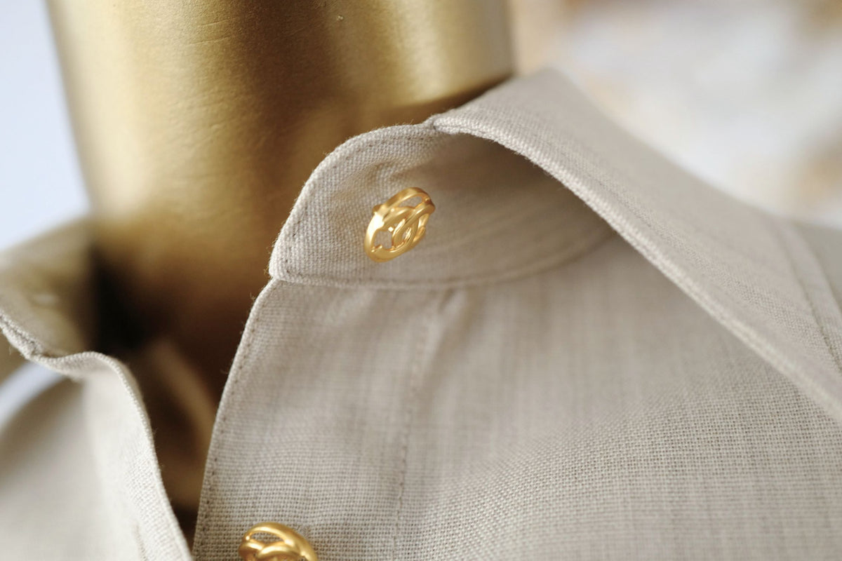 NEW Chanel 26K Women Shirt Wool Tailored Mushroom Beige Size 36