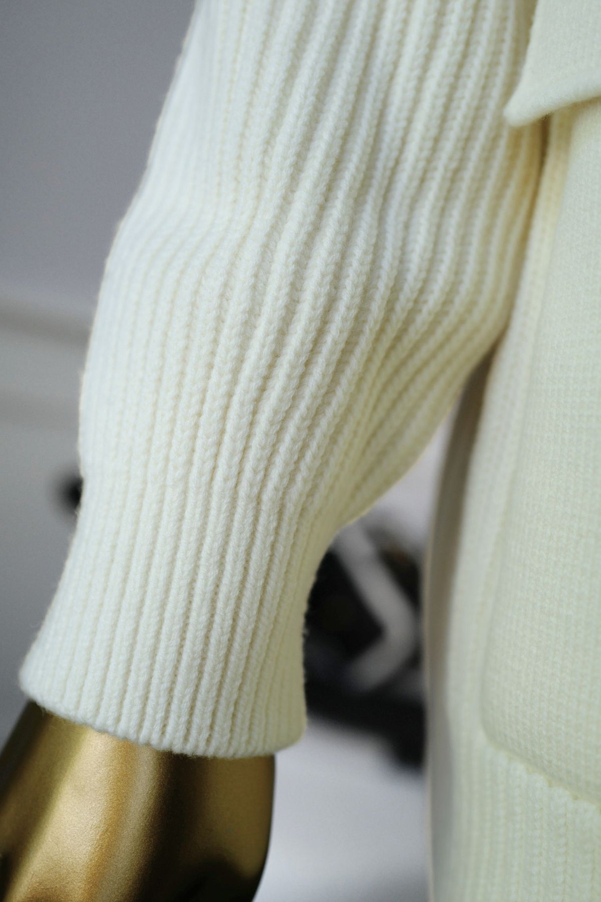 NEW Hermes Blouson Cardigan Wool Knit Blanc Naturel Size 34