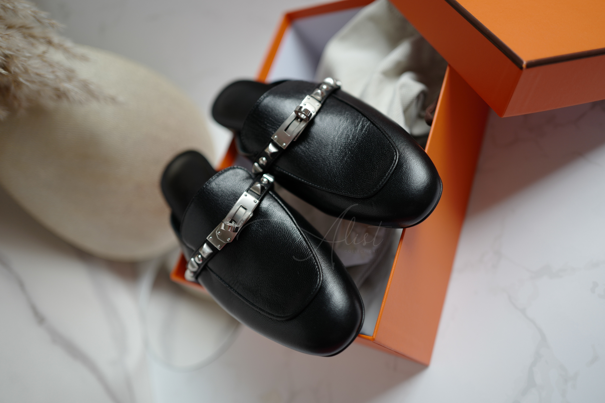 BNIB Hermes Mule Femme OZ Chevre/ Clous Noir 38