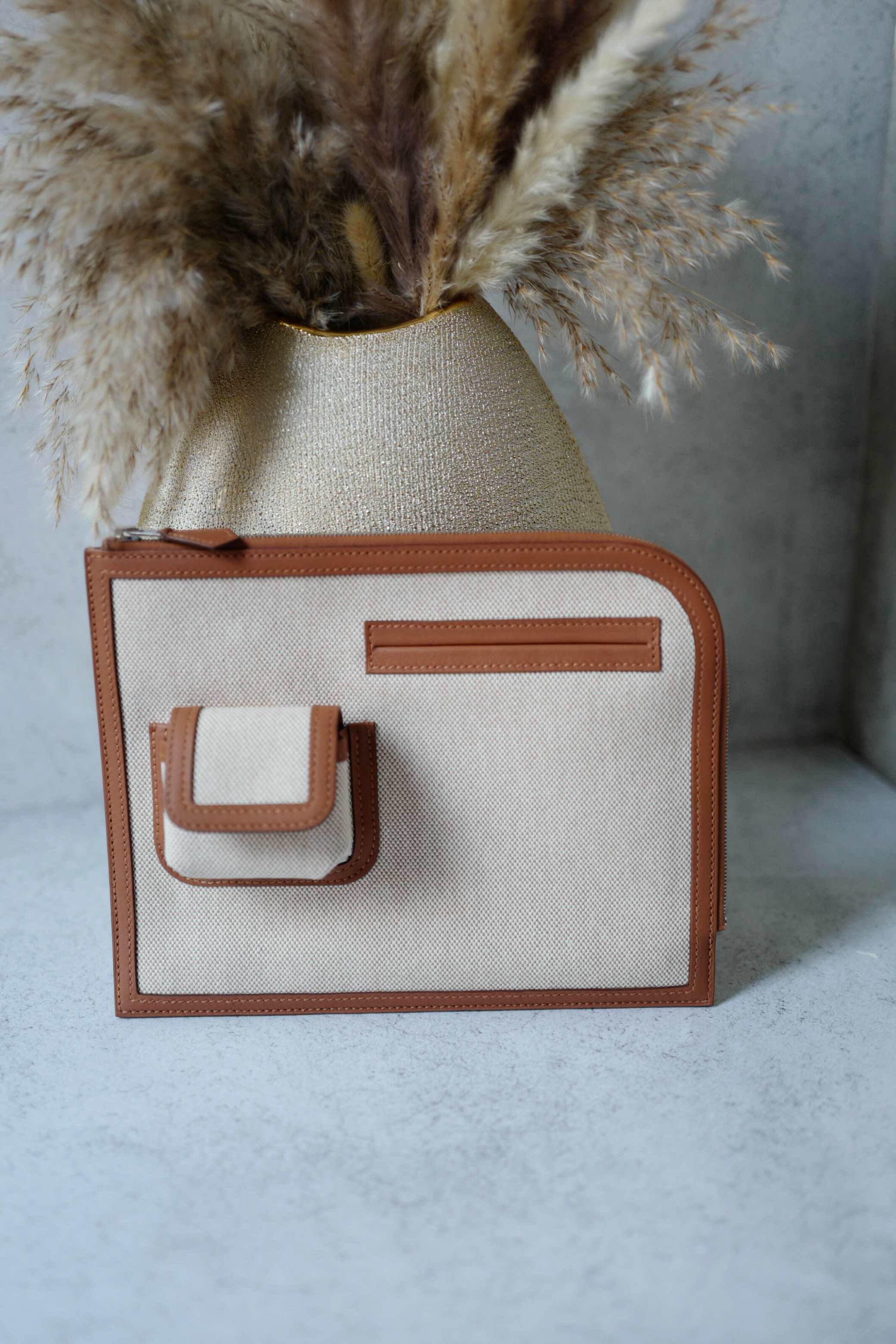 BNIB Hermès H Swift Canvas Cargo Travel Pouch in Ecru-Gold with Palladium HW