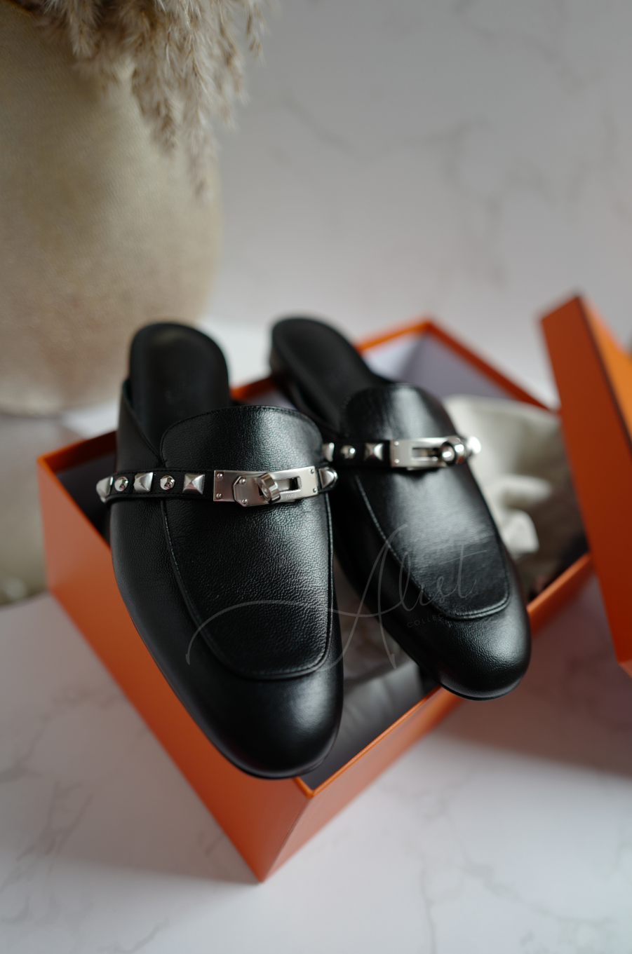 BNIB Hermes Mule Femme OZ Chevre/ Clous Noir 38