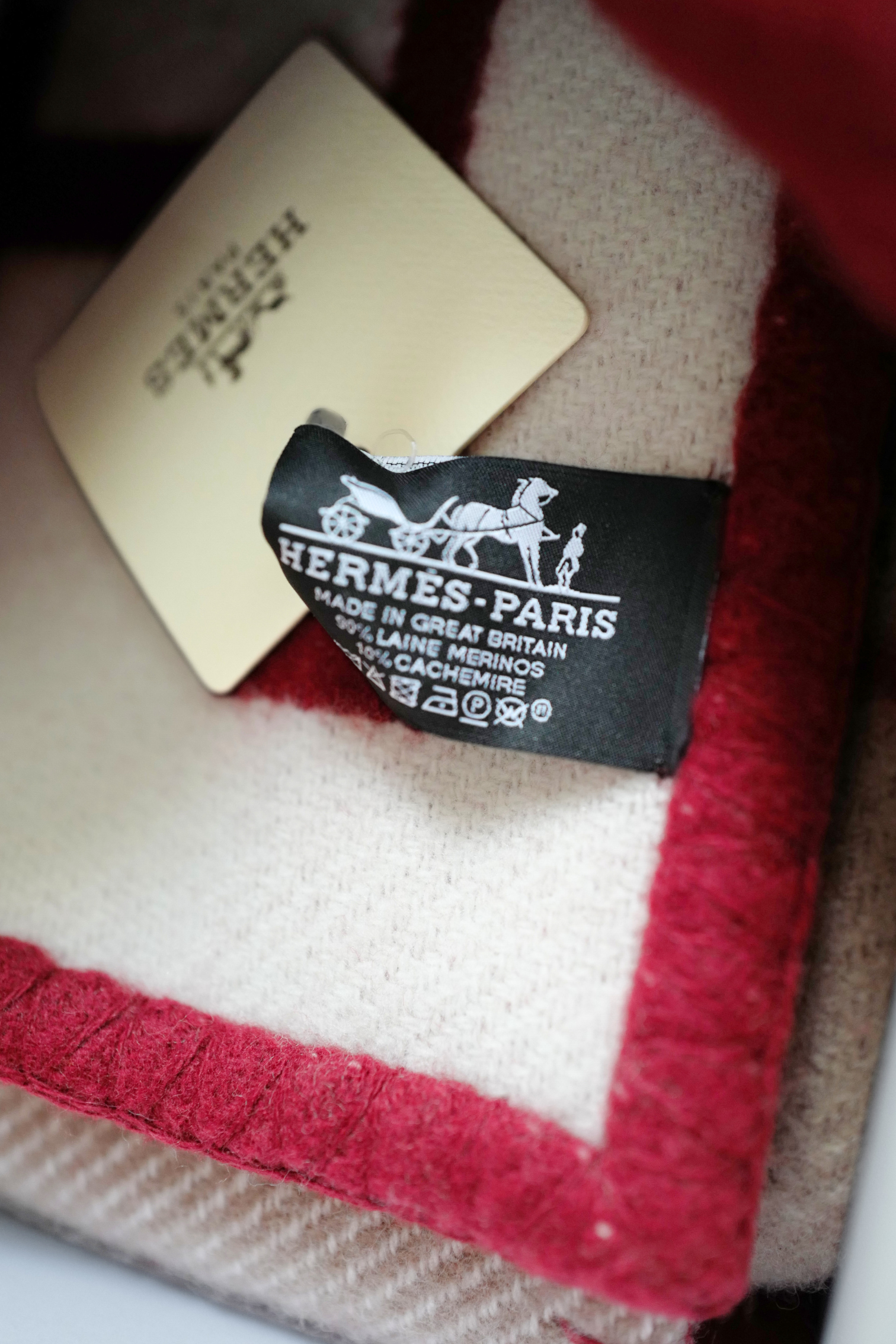 NEW HERMÈS Avalon III Throw Blanket Ecru / Rouge H Wool Cashmere